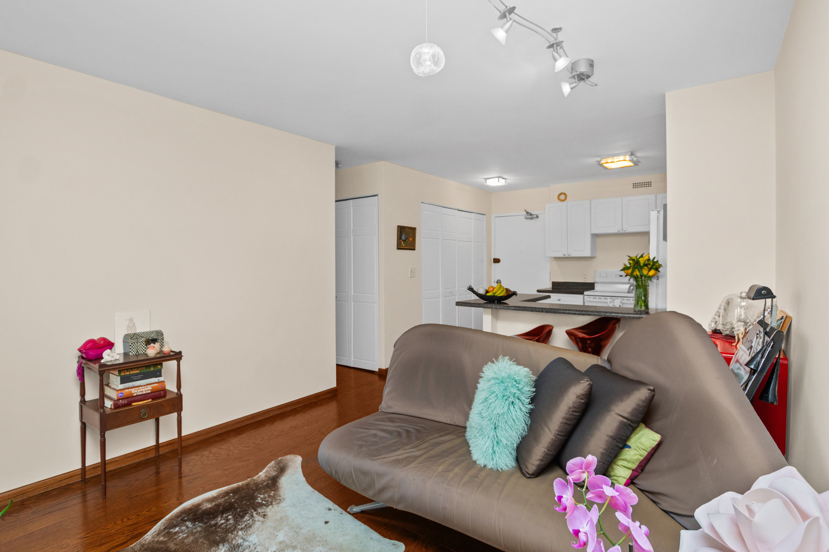 1360 N Sandburg Terrace Unit: 1106C