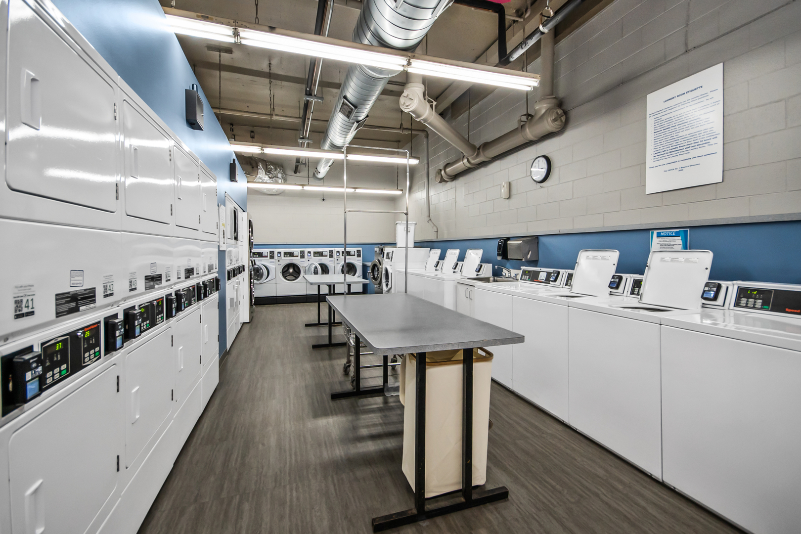 1360 N Sandburg Terrace Unit: 1106C