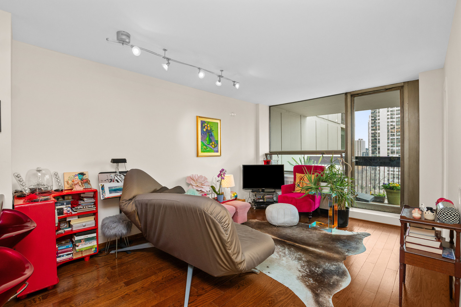 1360 N Sandburg Terrace Unit: 1106C