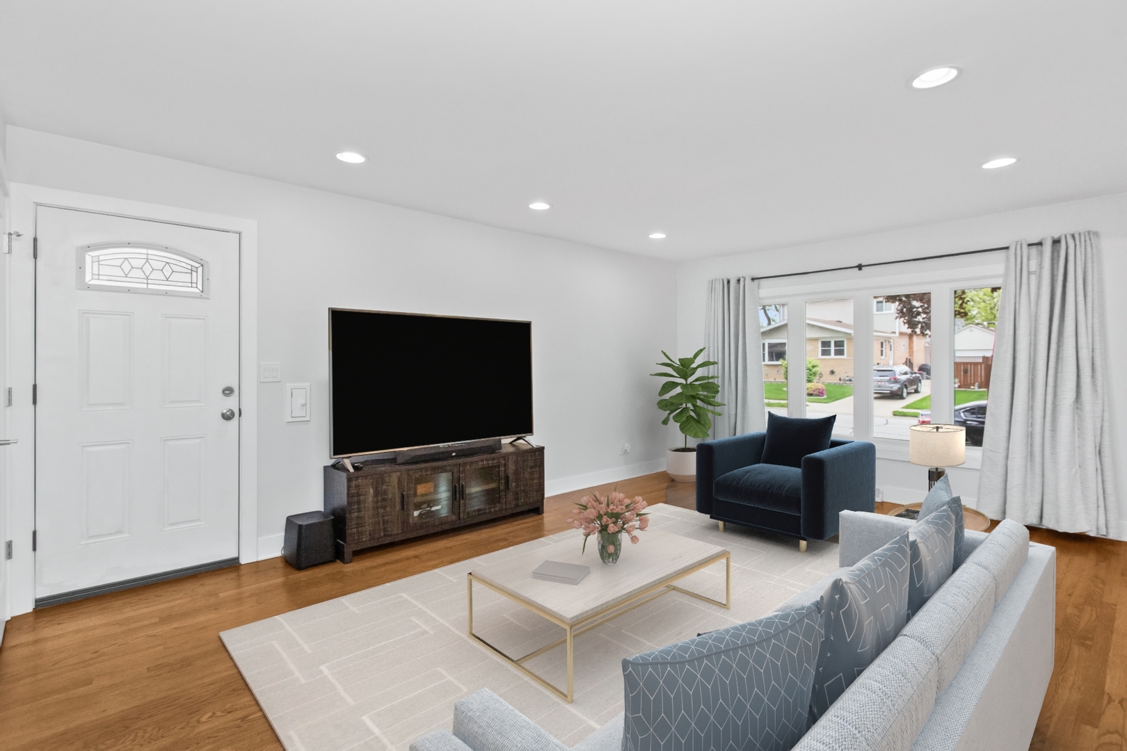 6709 W Forest View Lane