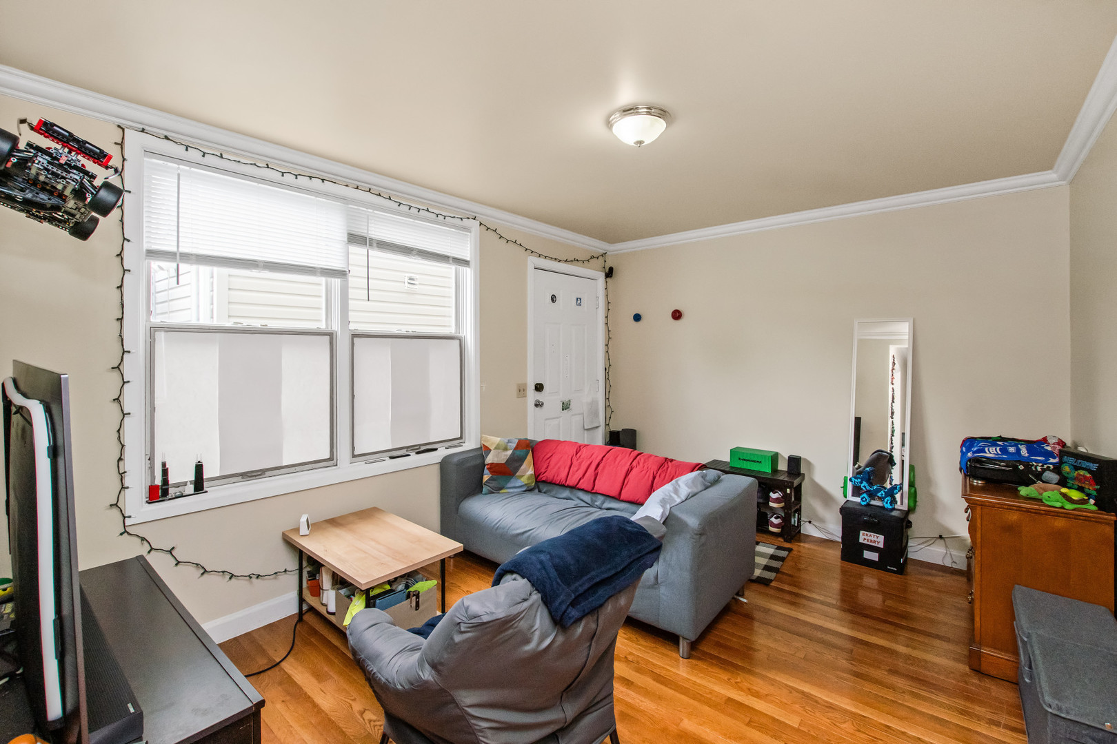 2238 W 21st Place