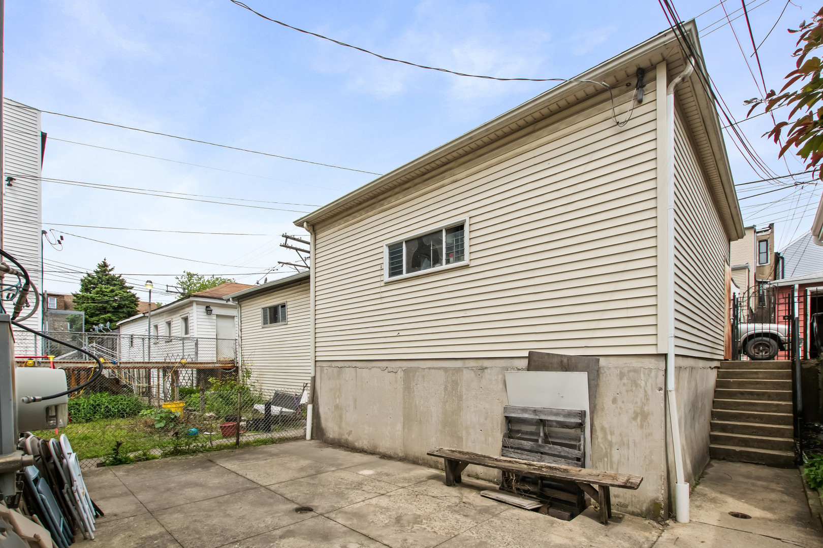 2238 W 21st Place