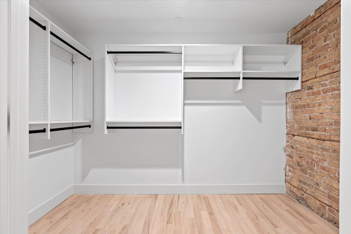 153 W Ohio Street Unit: 104