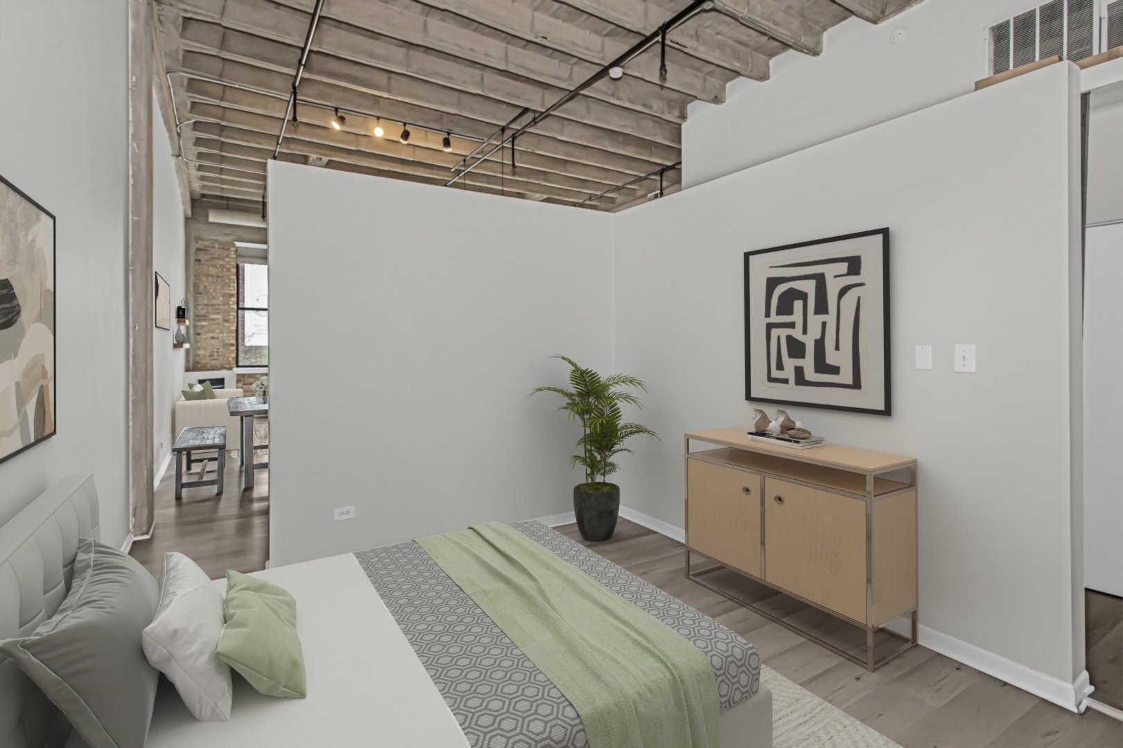 1600 W Adams Street Unit: 202