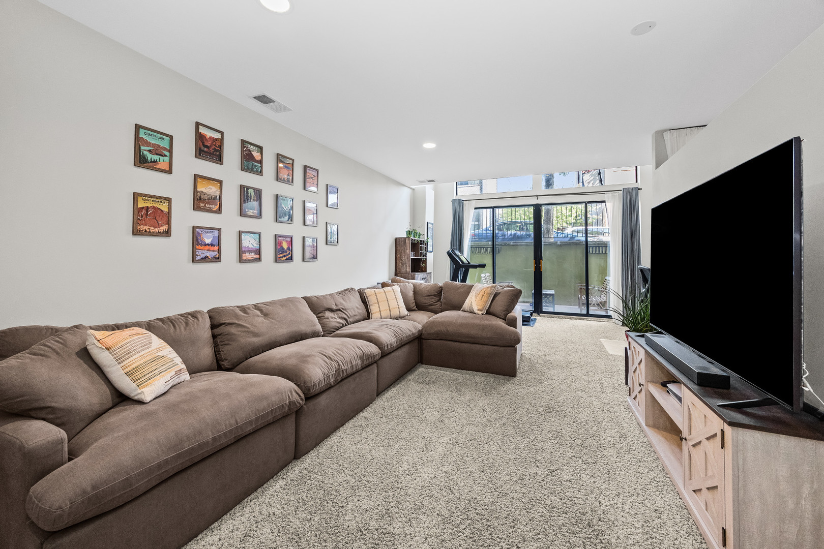 2003 W Superior Street Unit: 1E