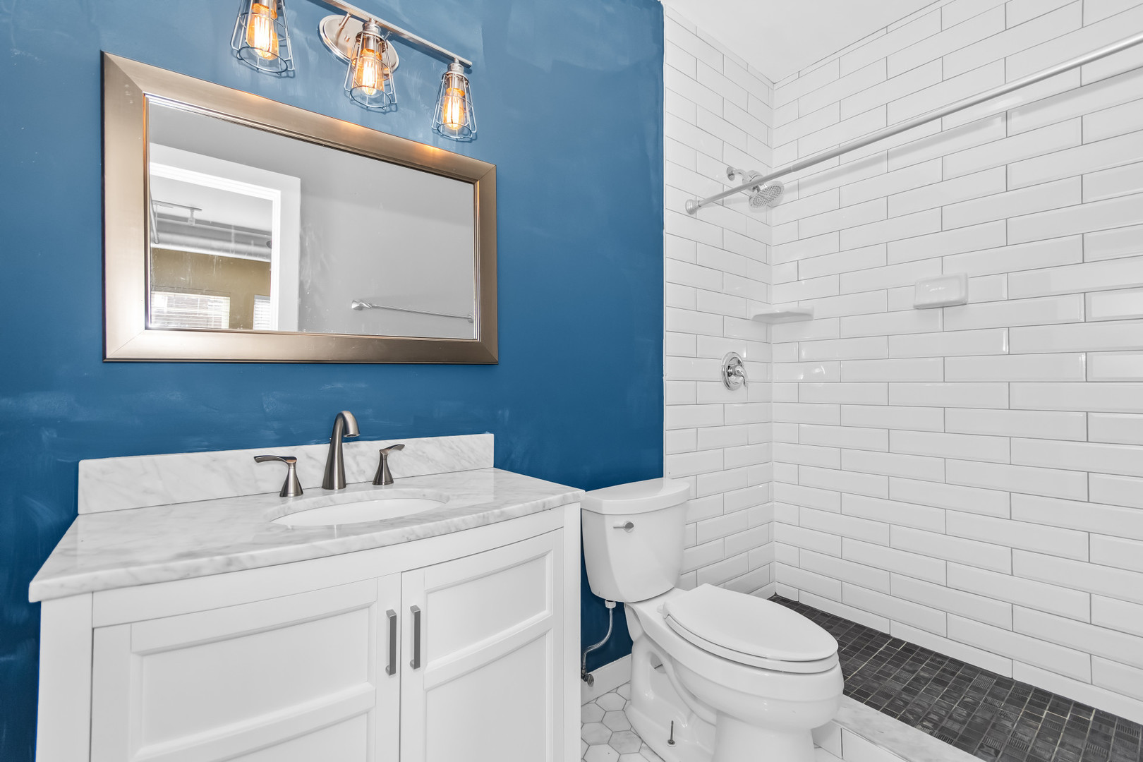 2221 N Lister Avenue Unit: 3A