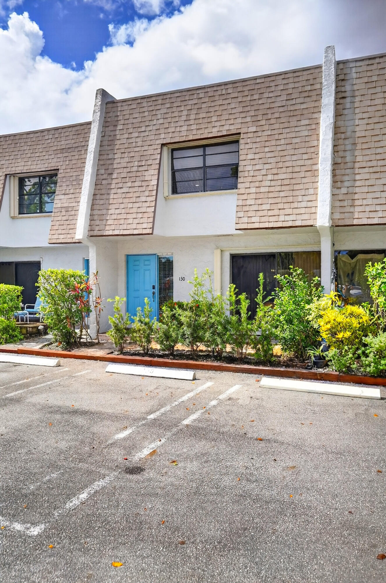 400 CANAL Point S 130
