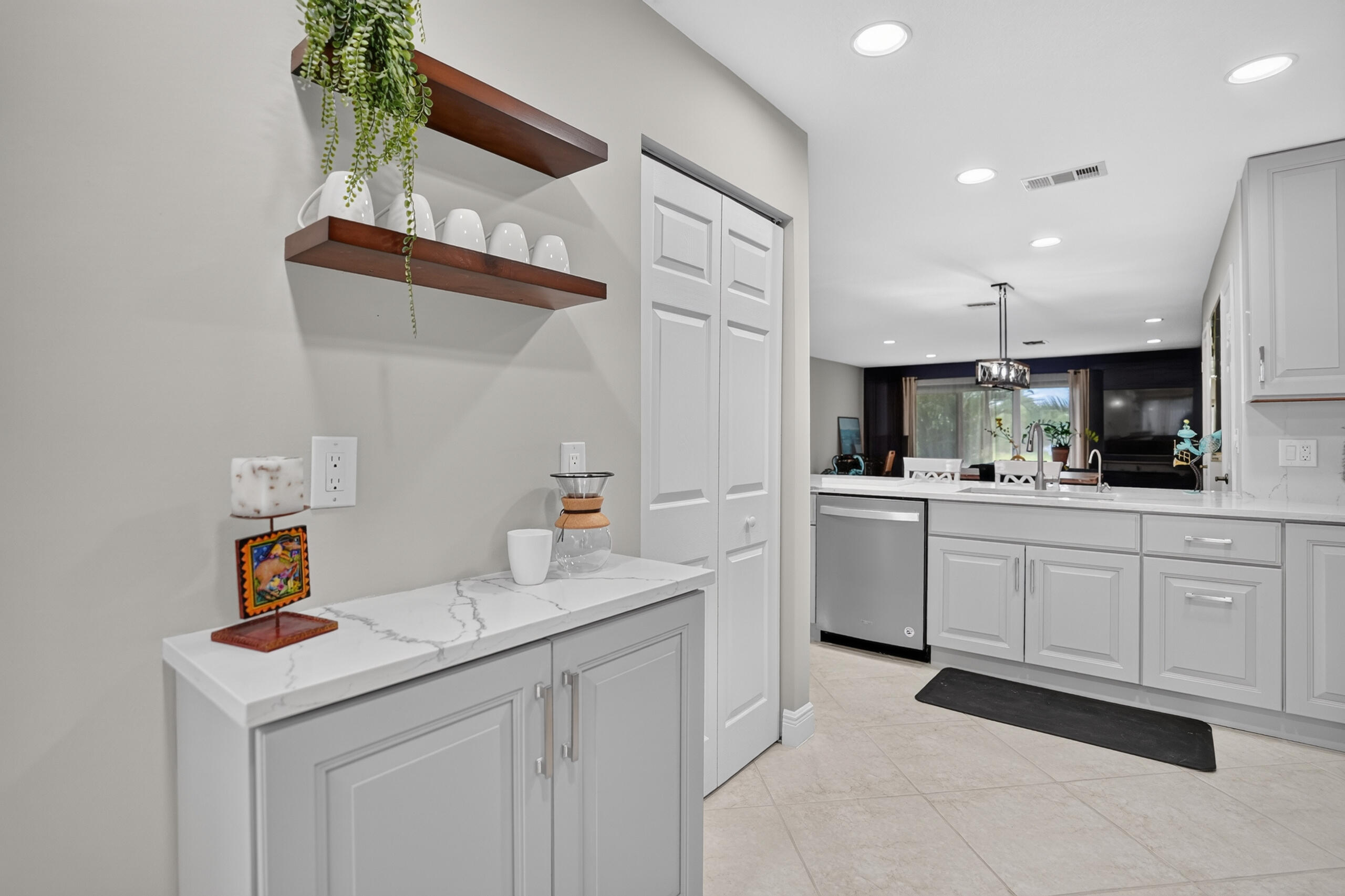 400 CANAL Point S 130