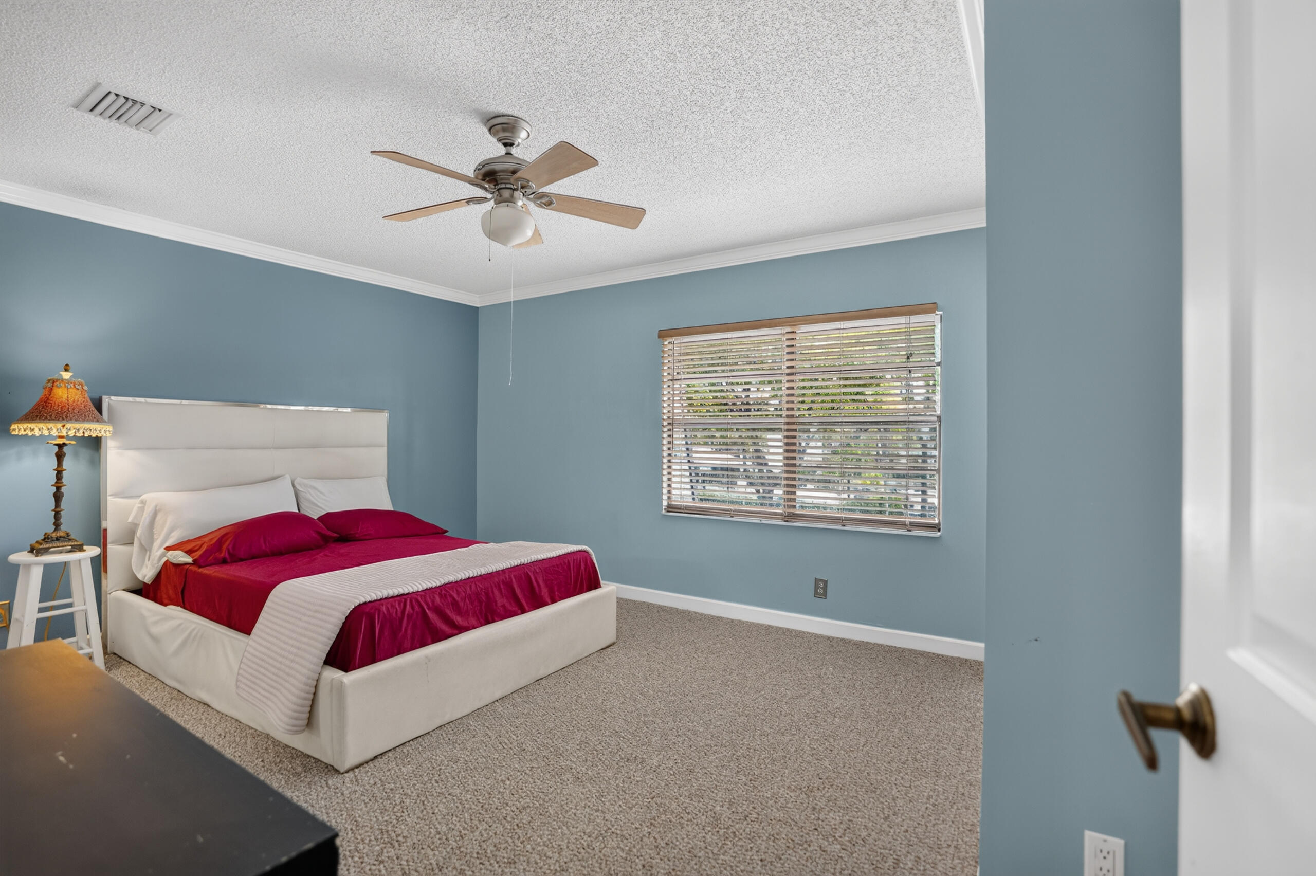 400 CANAL Point S 130