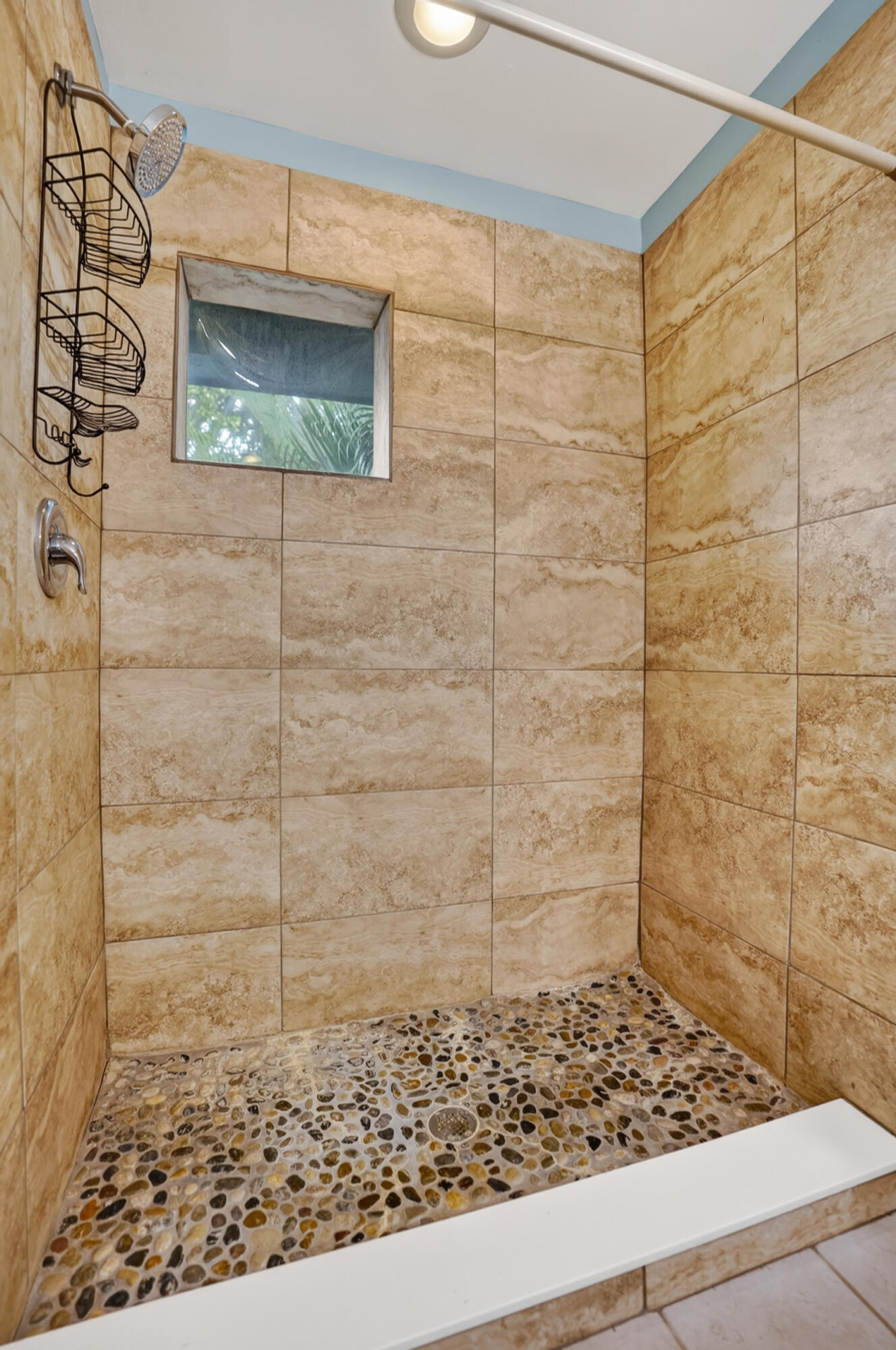 400 CANAL Point S 130