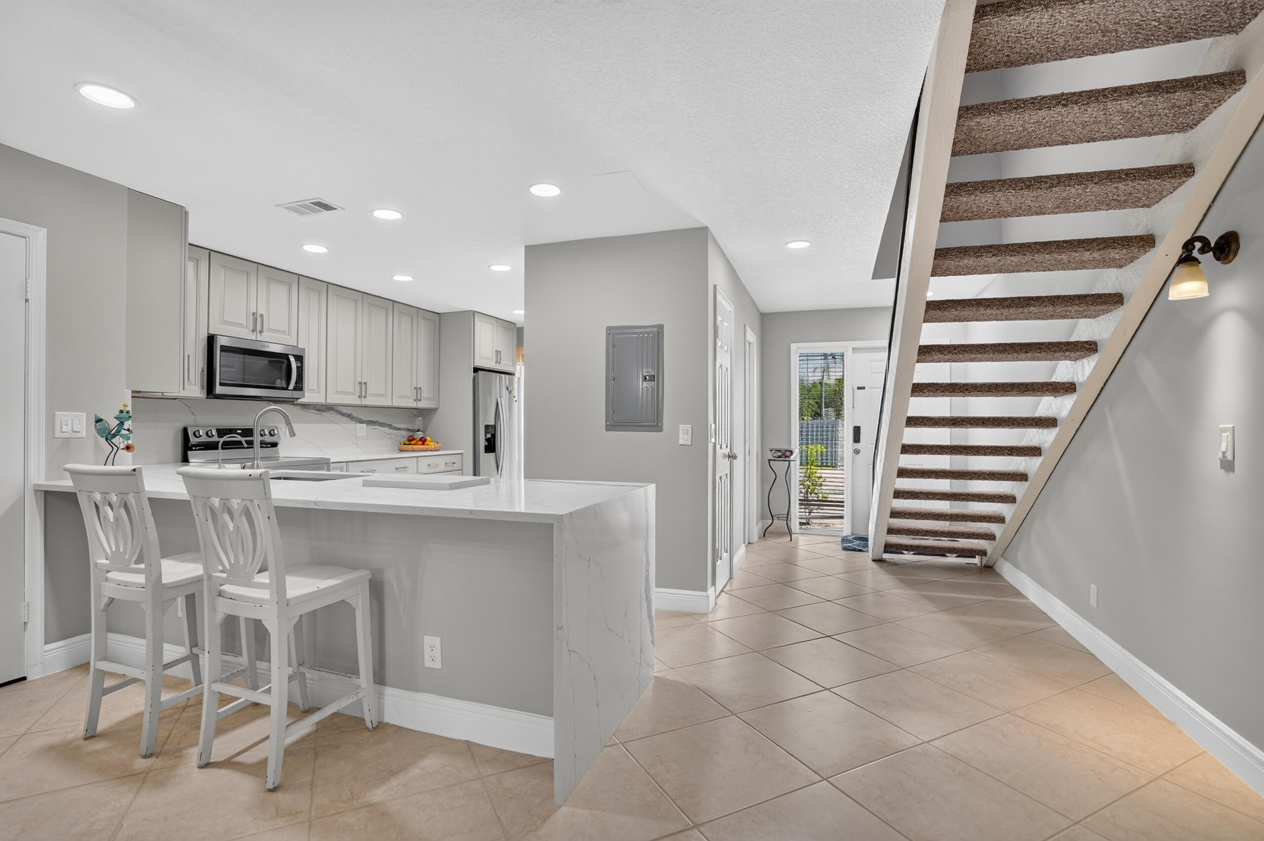 400 CANAL Point S 130