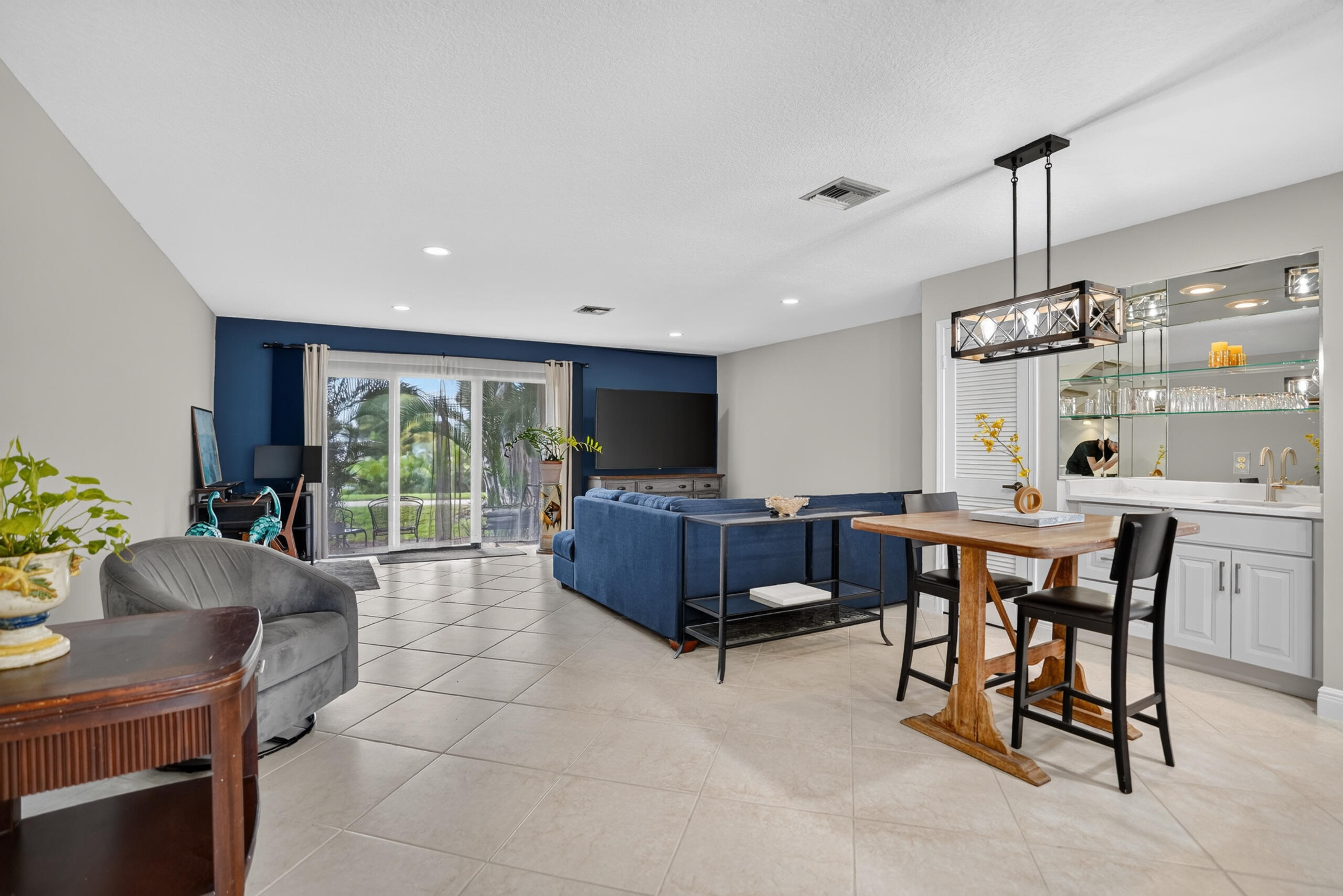 400 CANAL Point S 130