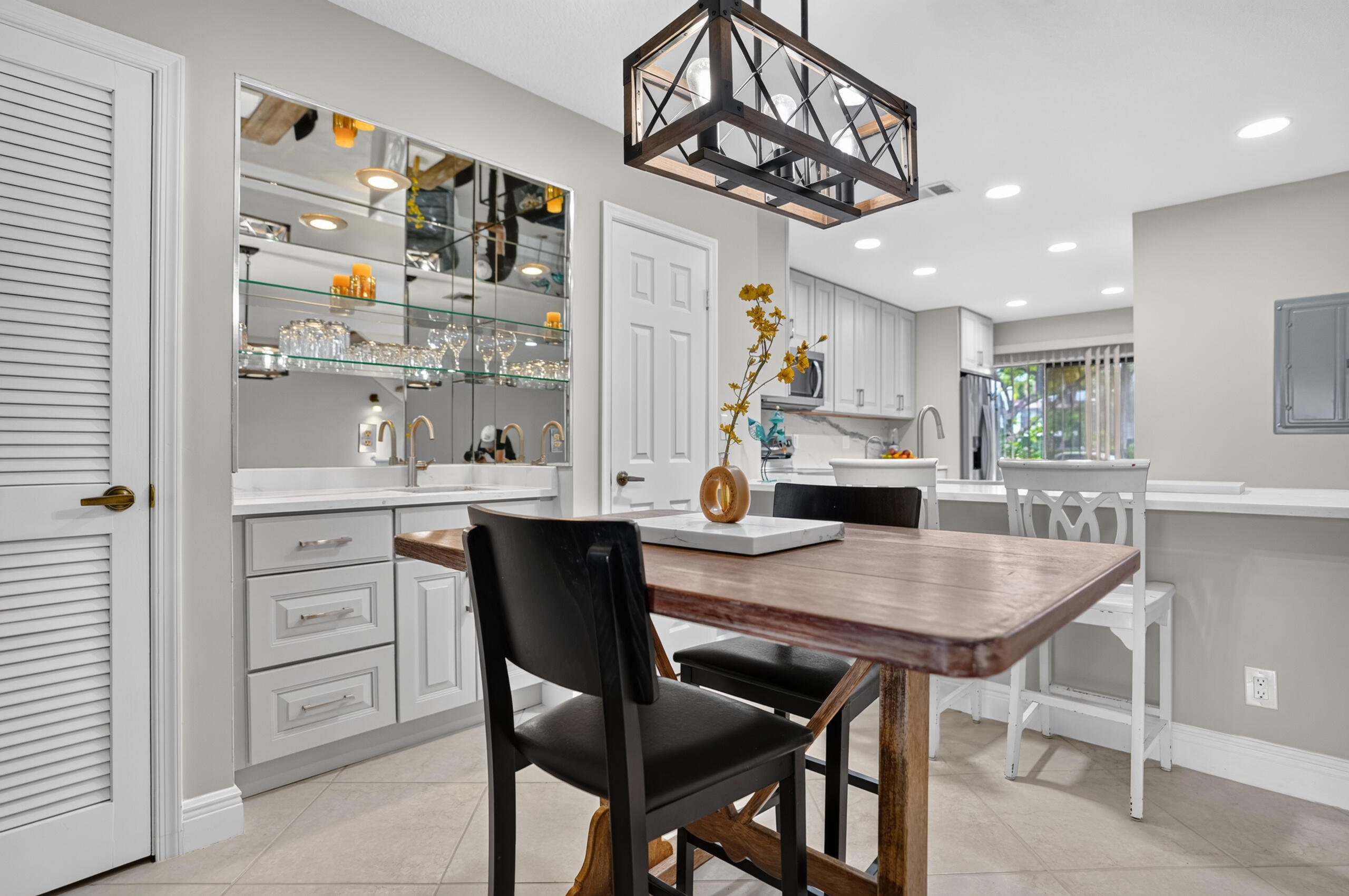 400 CANAL Point S 130