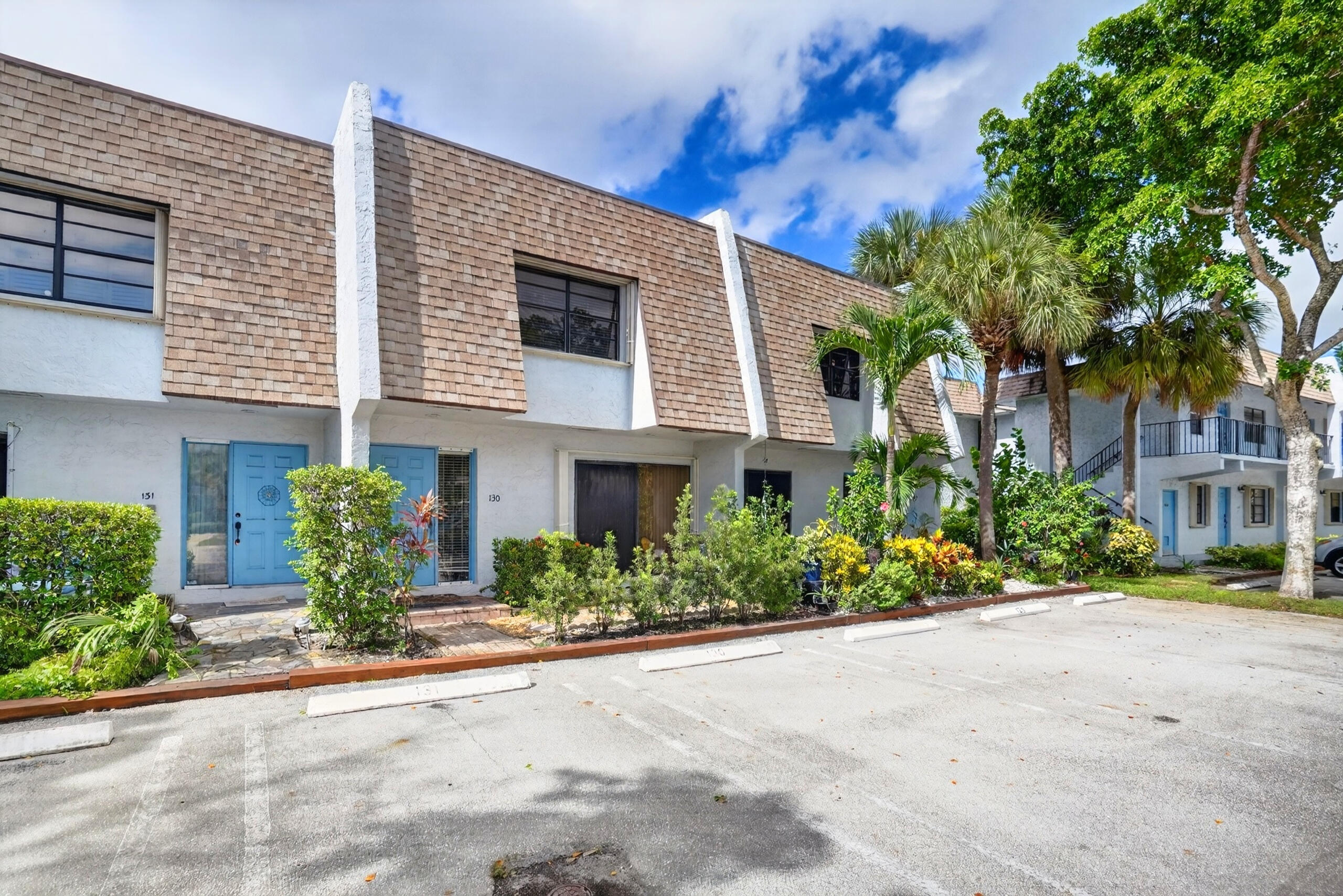 400 CANAL Point S 130