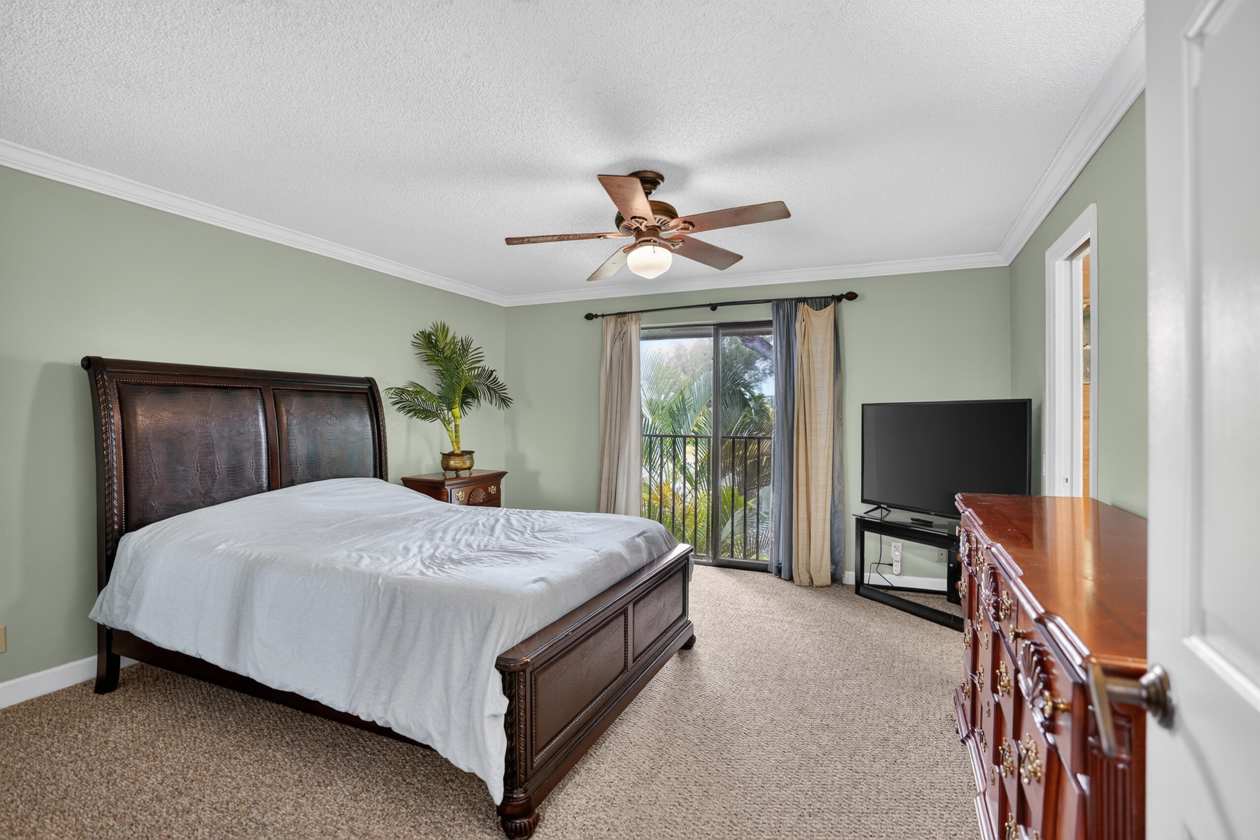 400 CANAL Point S 130