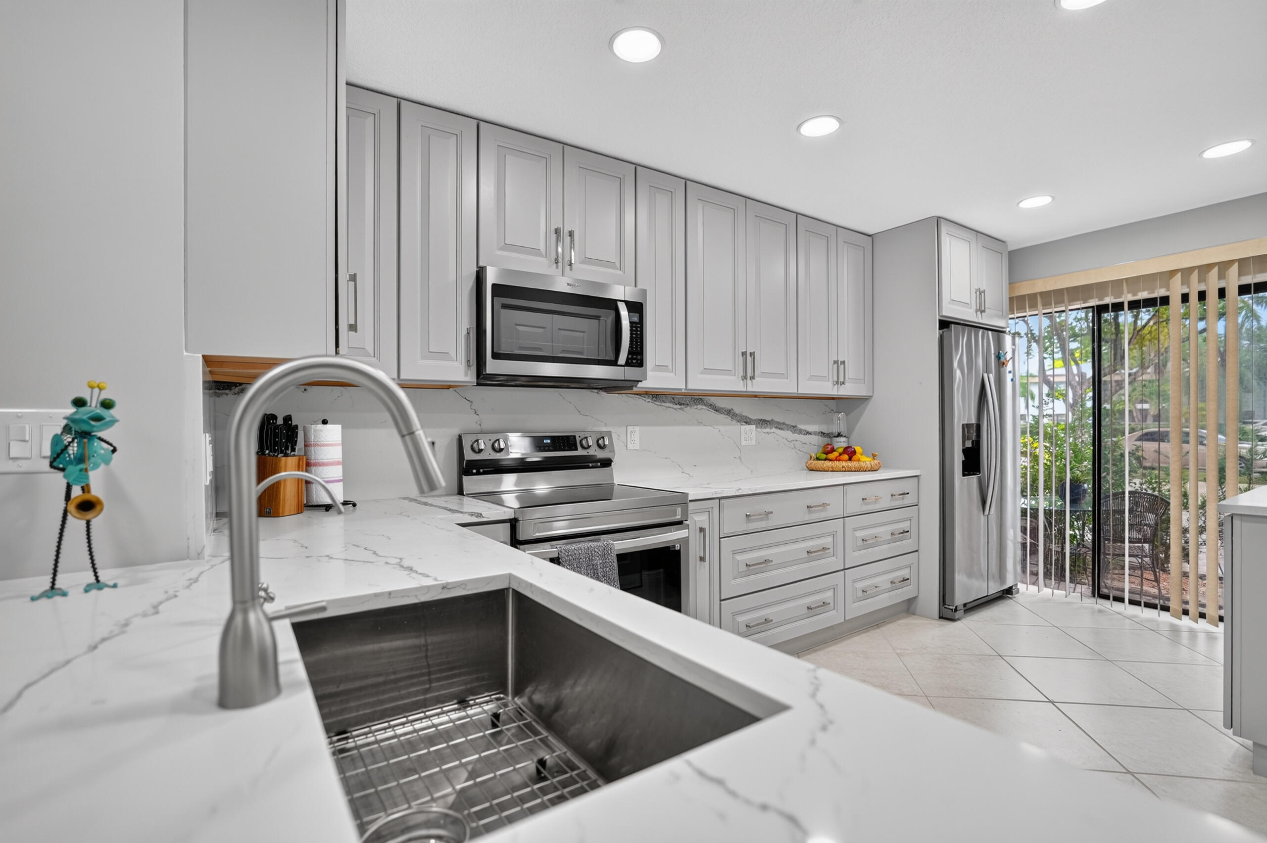 400 CANAL Point S 130