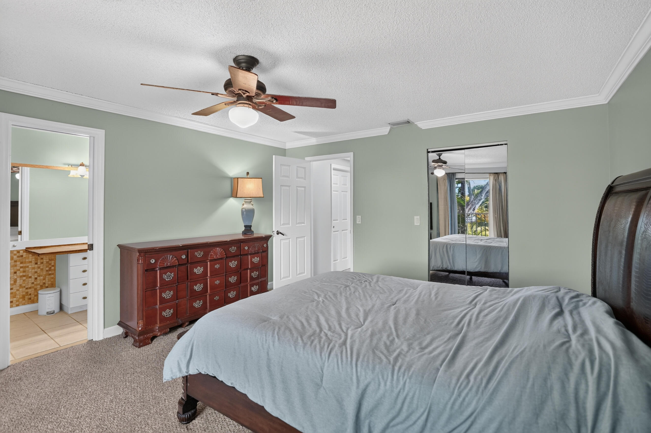 400 CANAL Point S 130