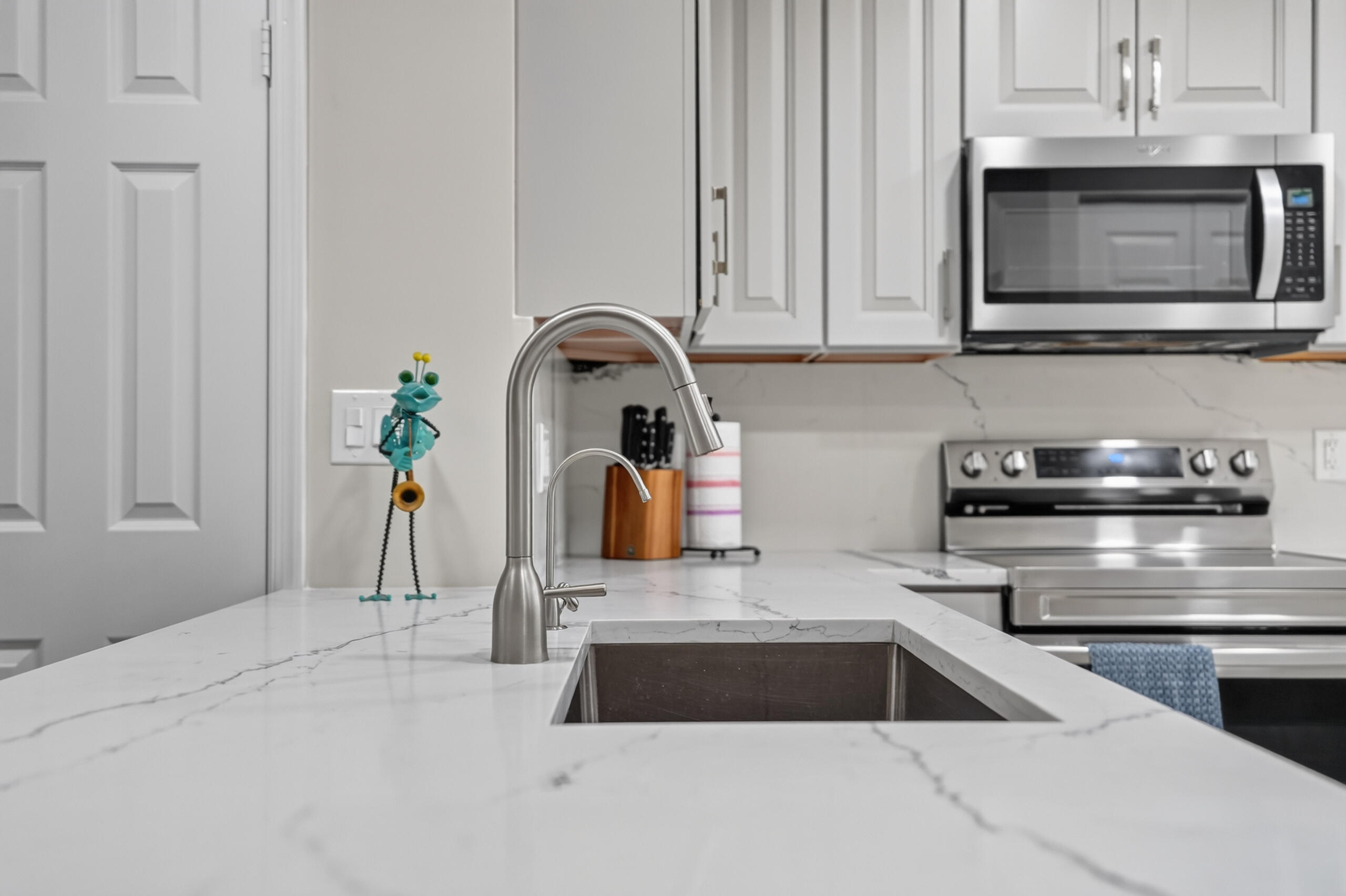 400 CANAL Point S 130