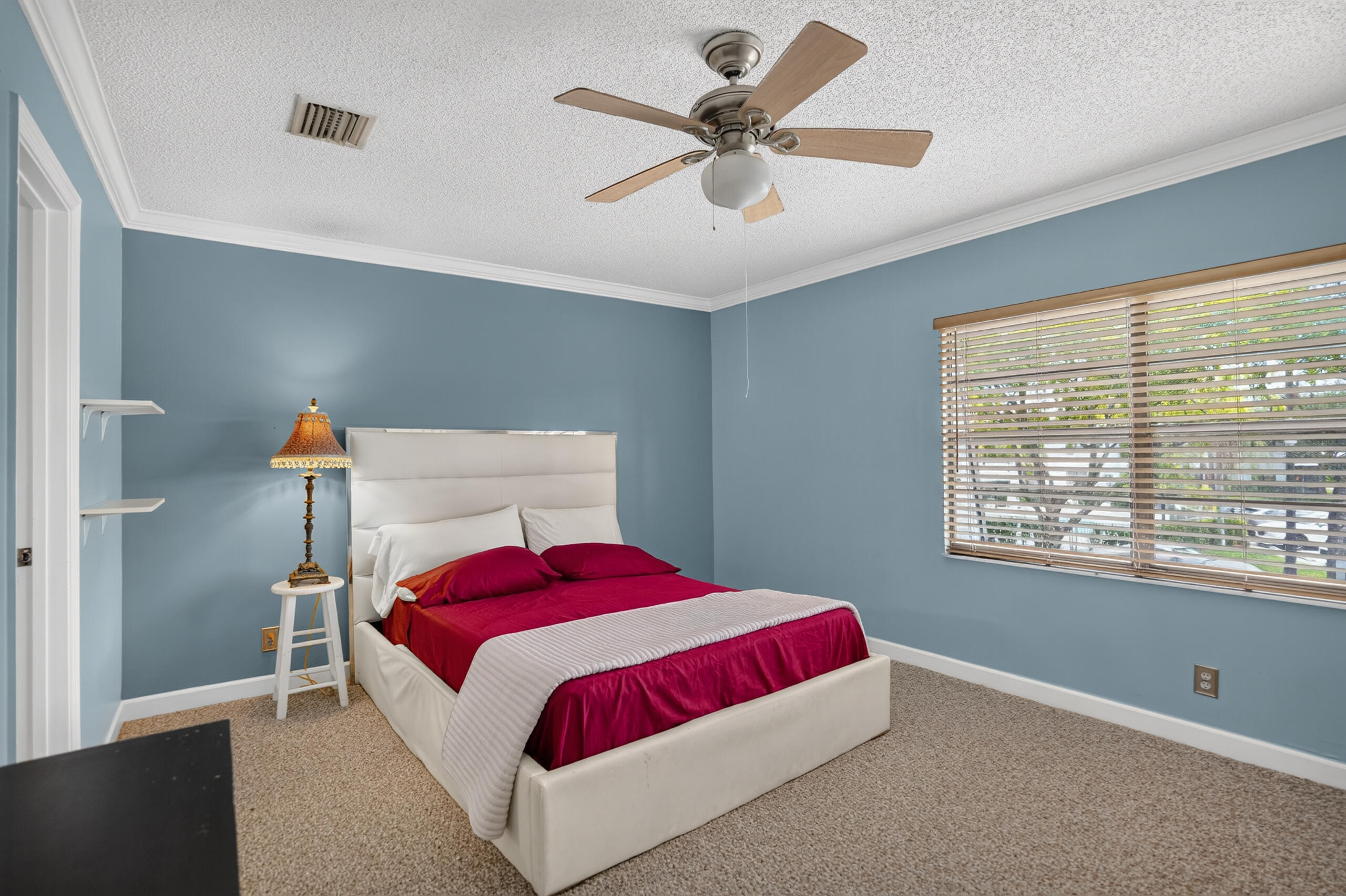 400 CANAL Point S 130
