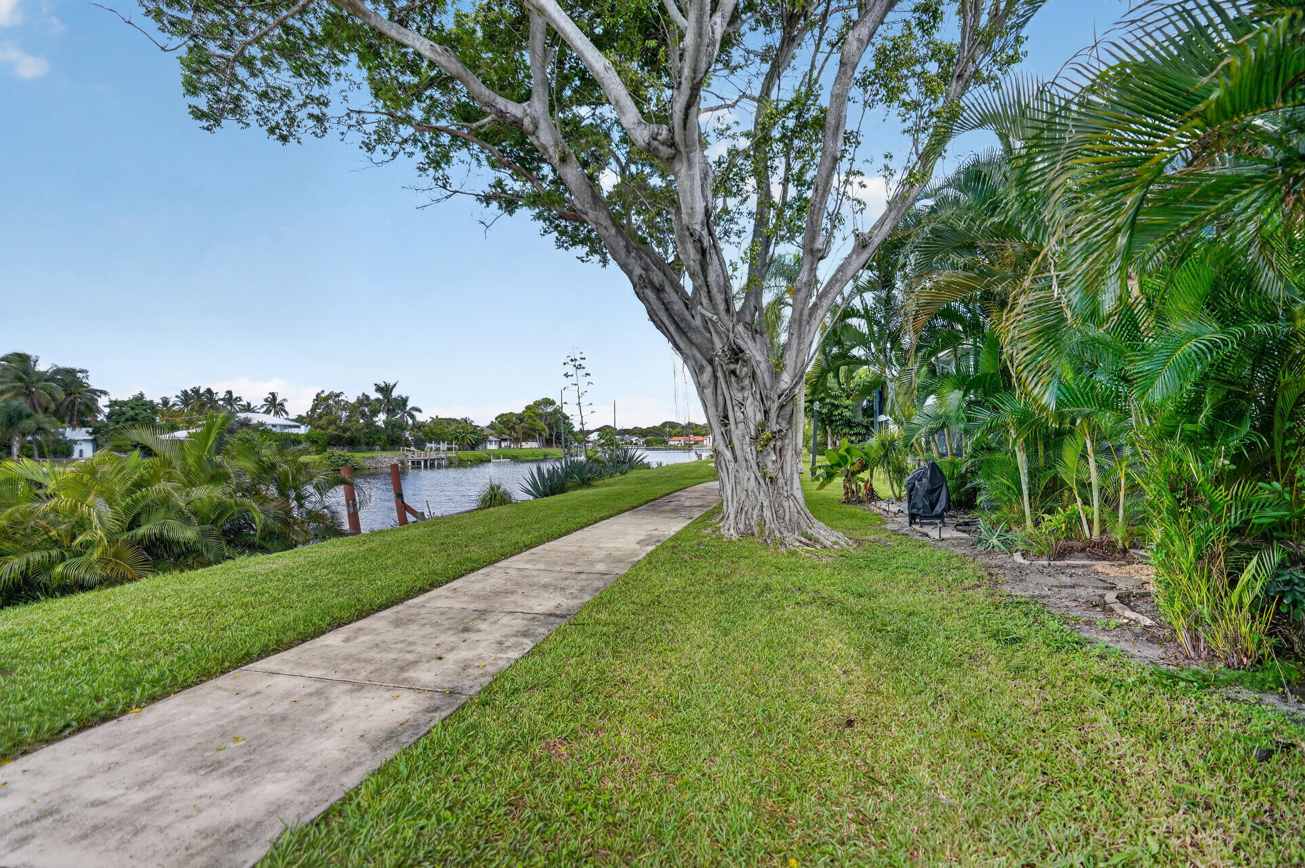 400 CANAL Point S 130