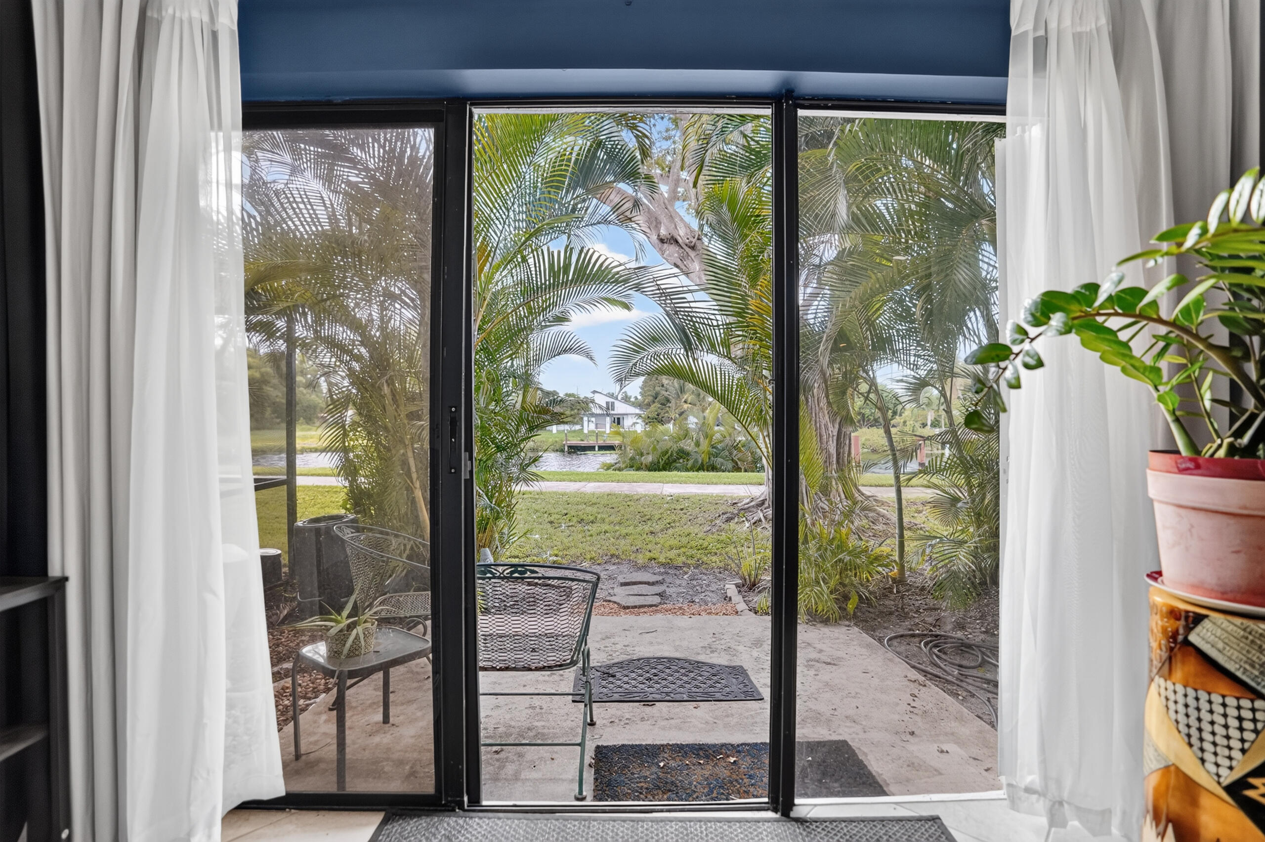 400 CANAL Point S 130