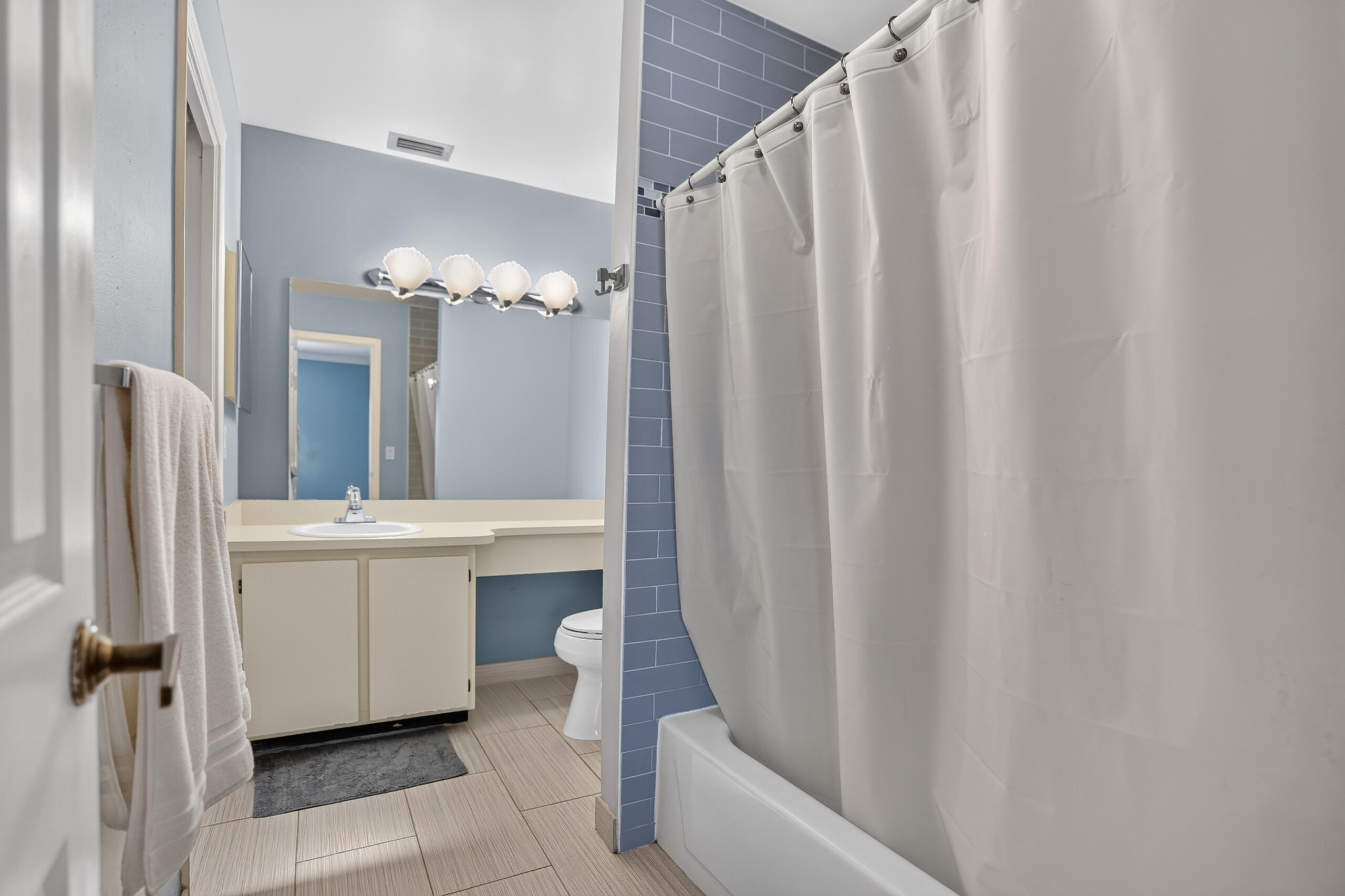 400 CANAL Point S 130