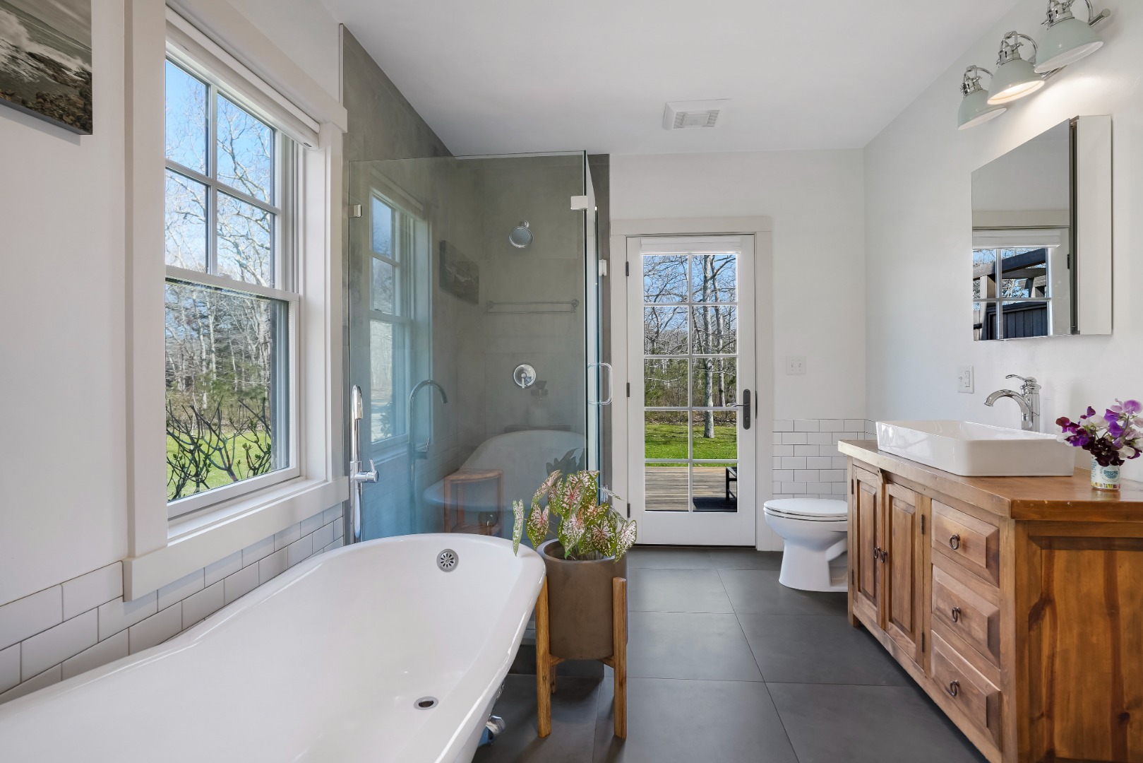 114 Meetinghouse Way