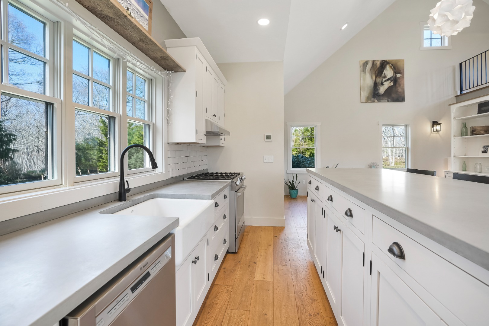 114 Meetinghouse Way