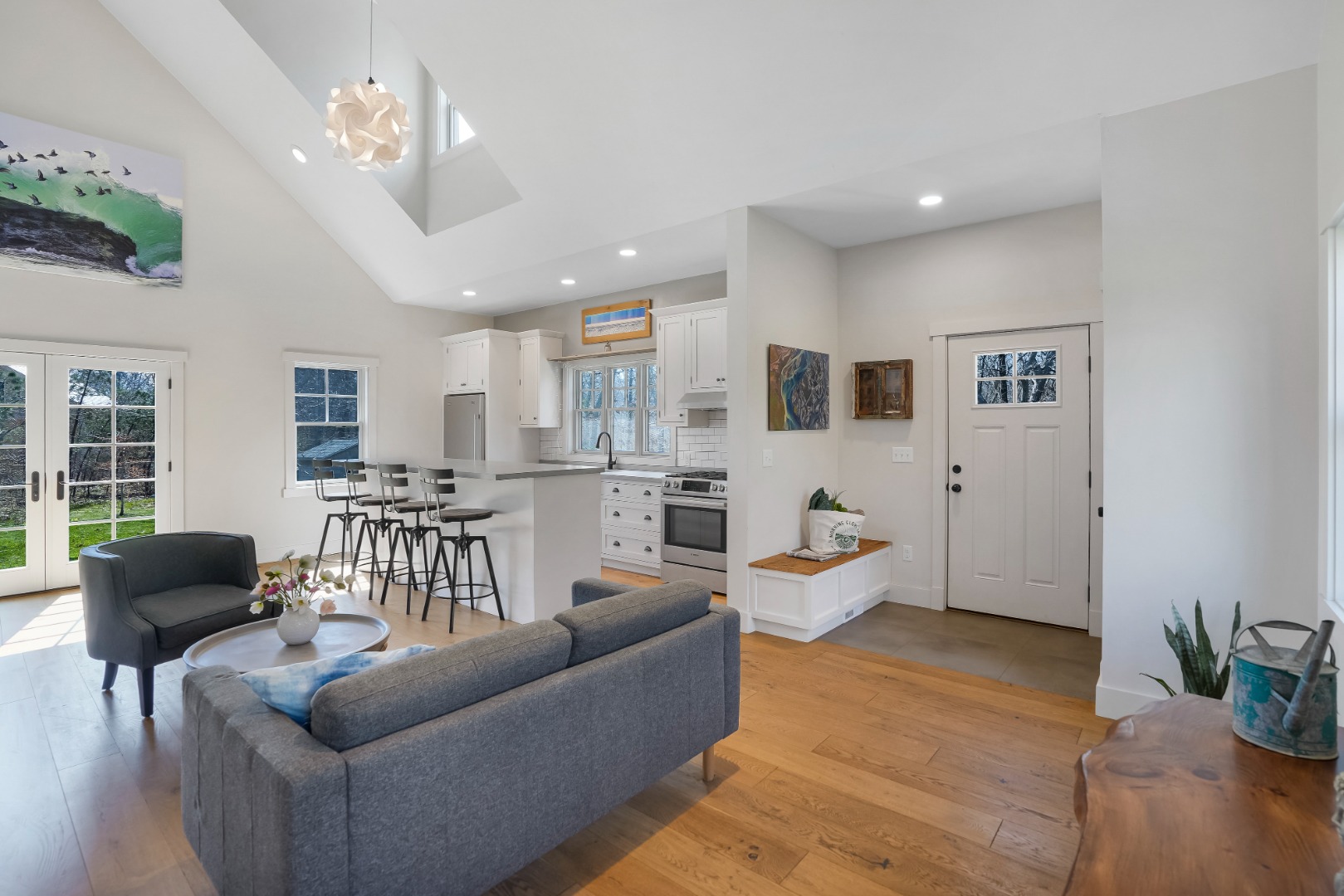 114 Meetinghouse Way