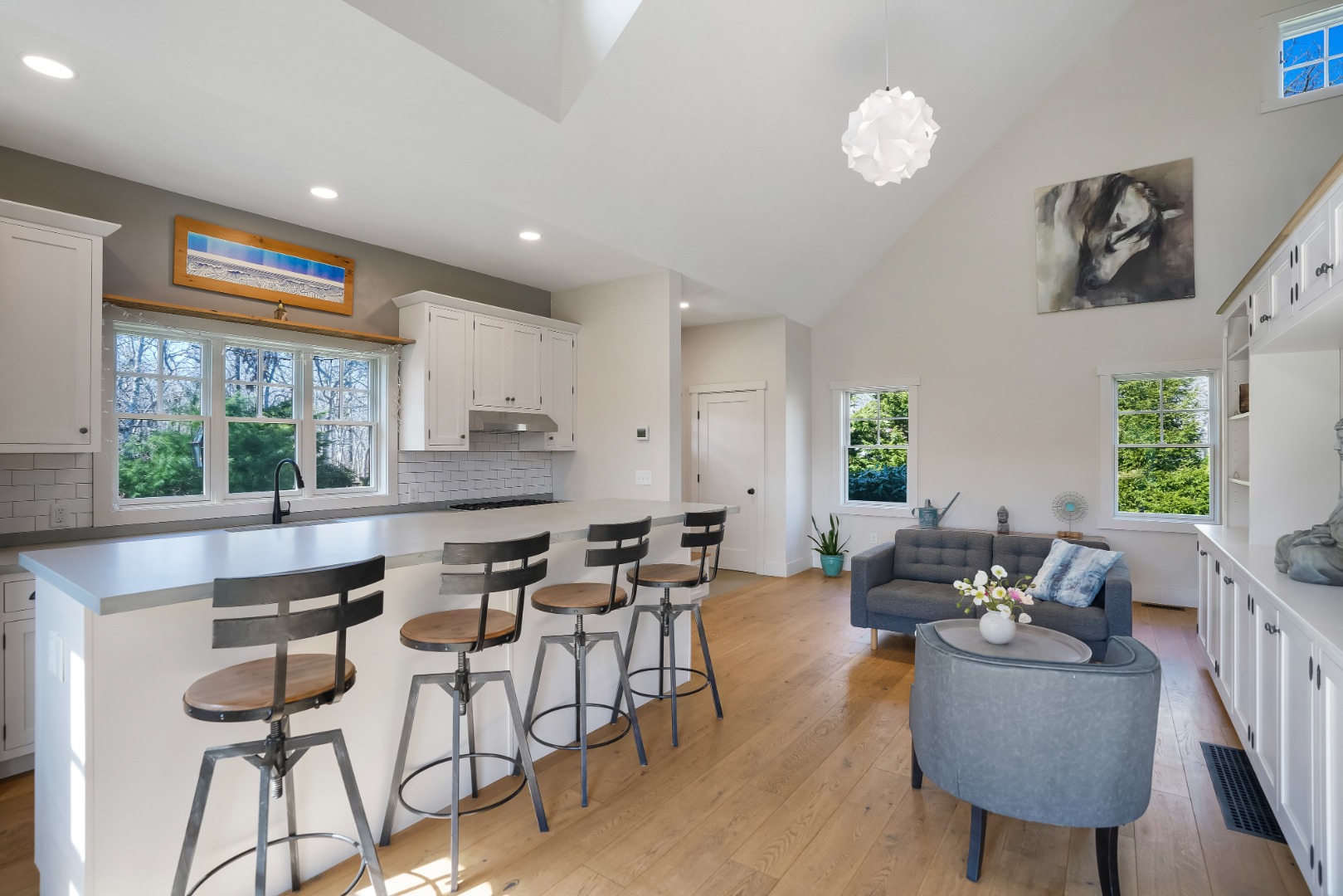 114 Meetinghouse Way