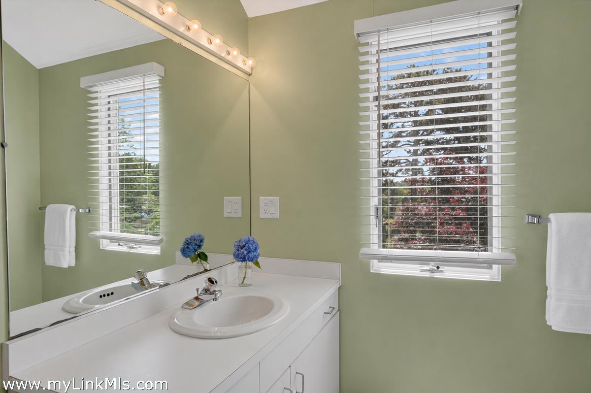 40 Hidden Cove Road Unit 2 # 2