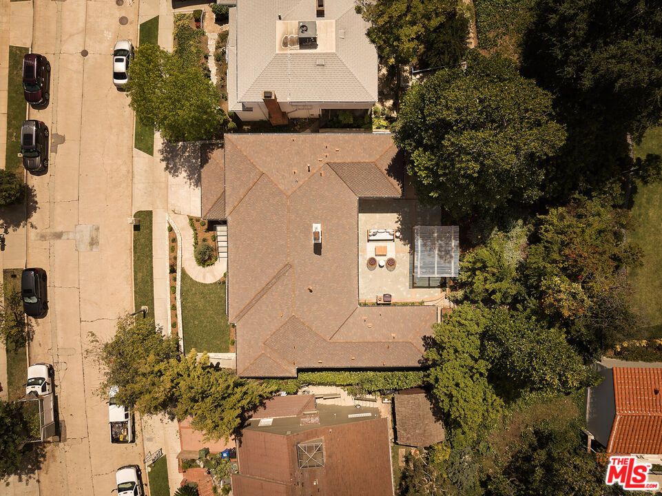 241 S Bentley Ave