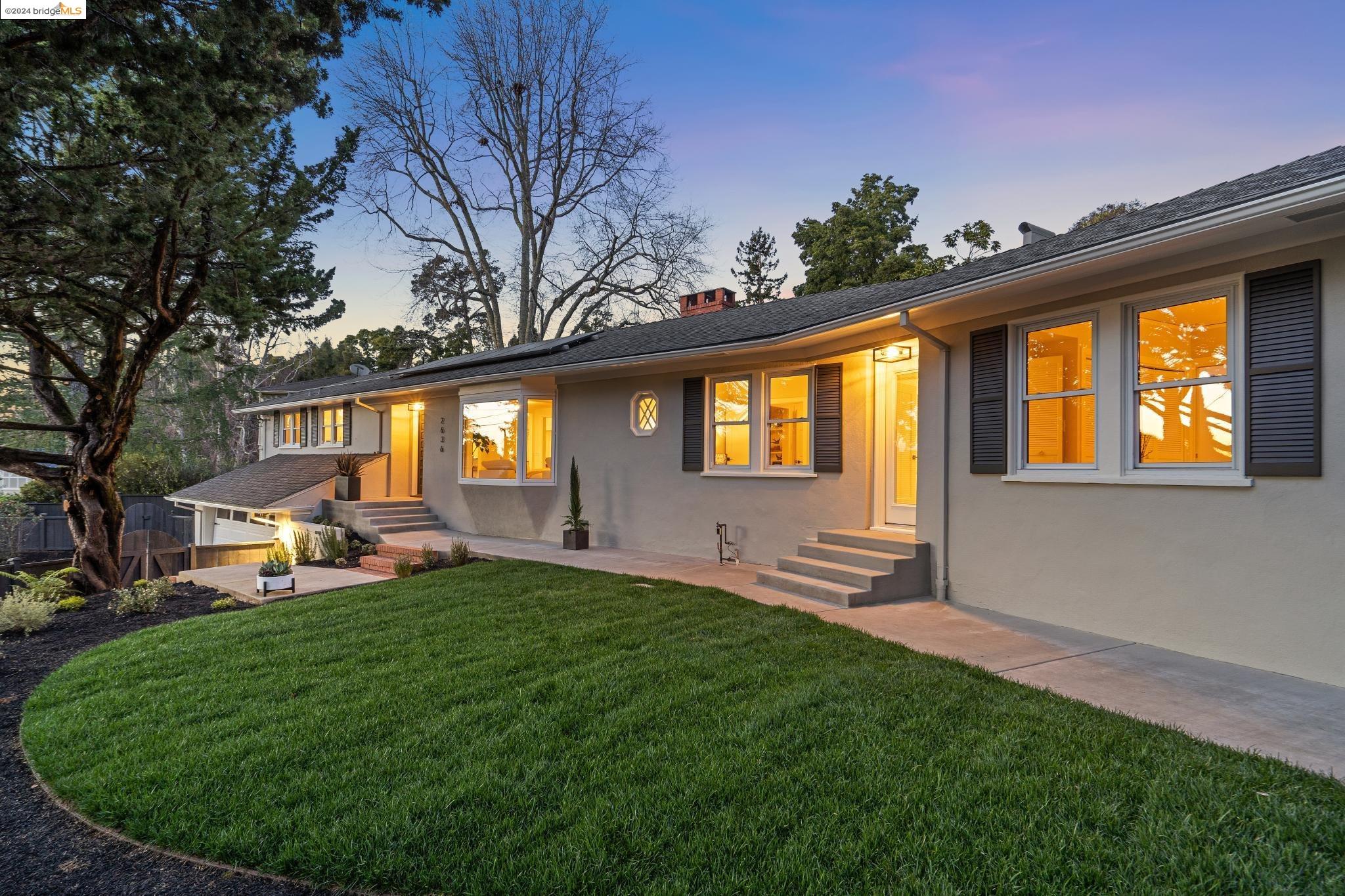 2636 La Cuesta Ave