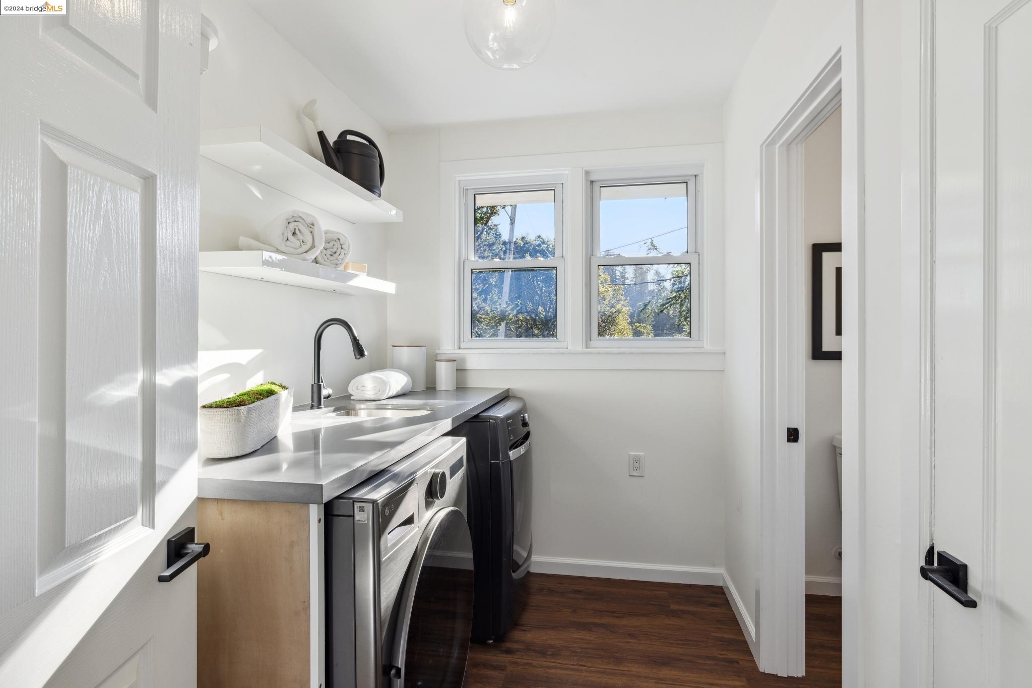 2636 La Cuesta Ave