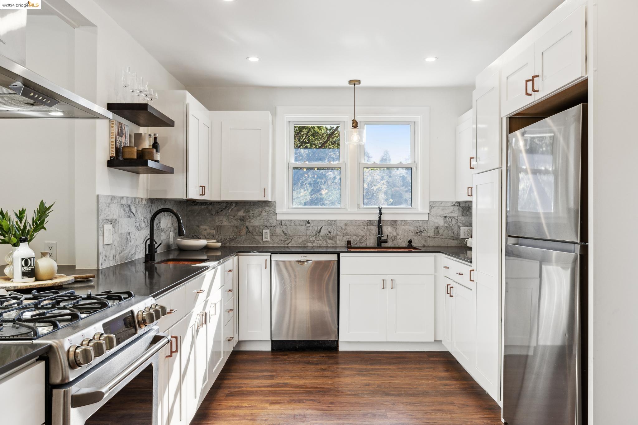 2636 La Cuesta Ave