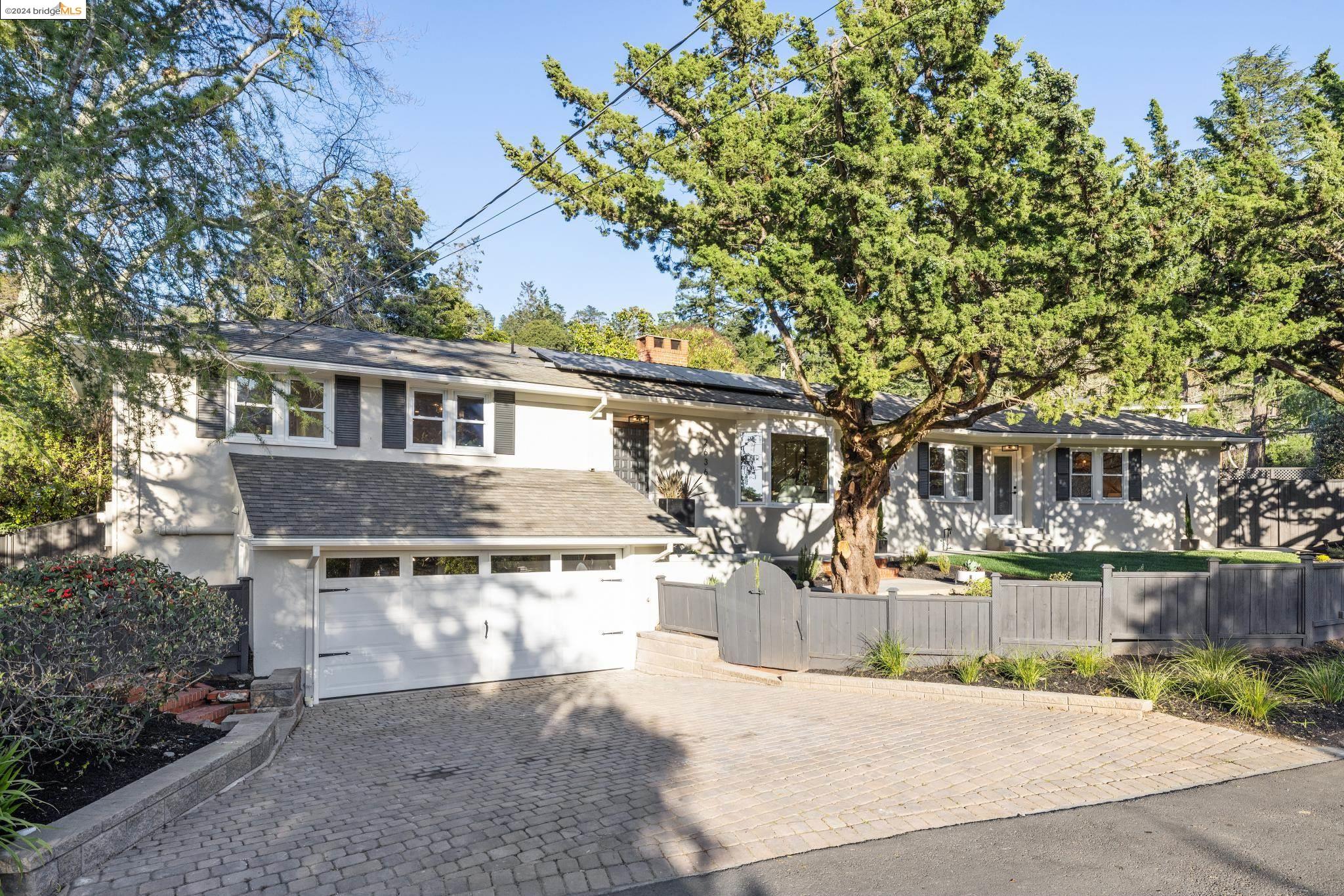 2636 La Cuesta Ave