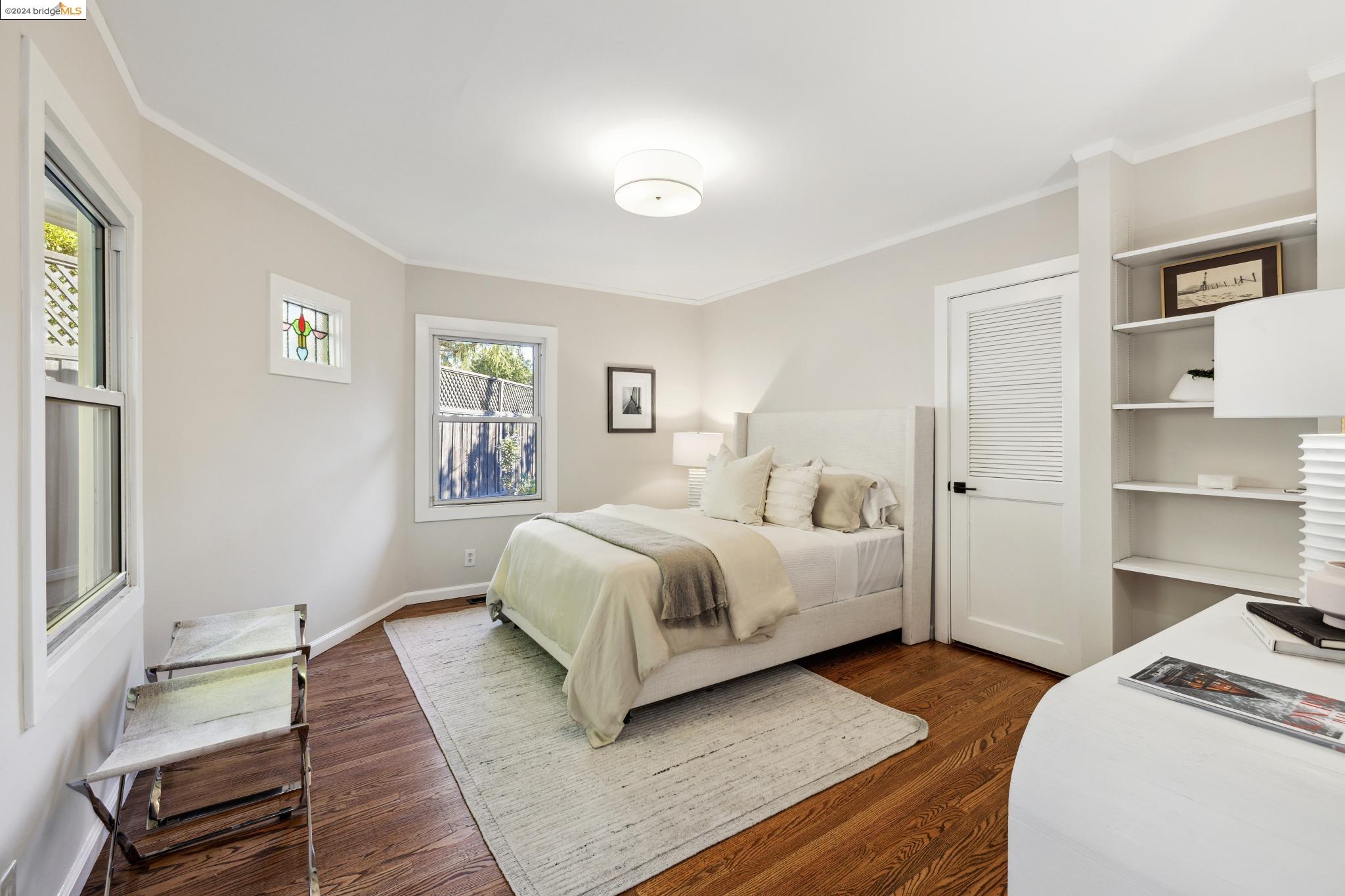 2636 La Cuesta Ave