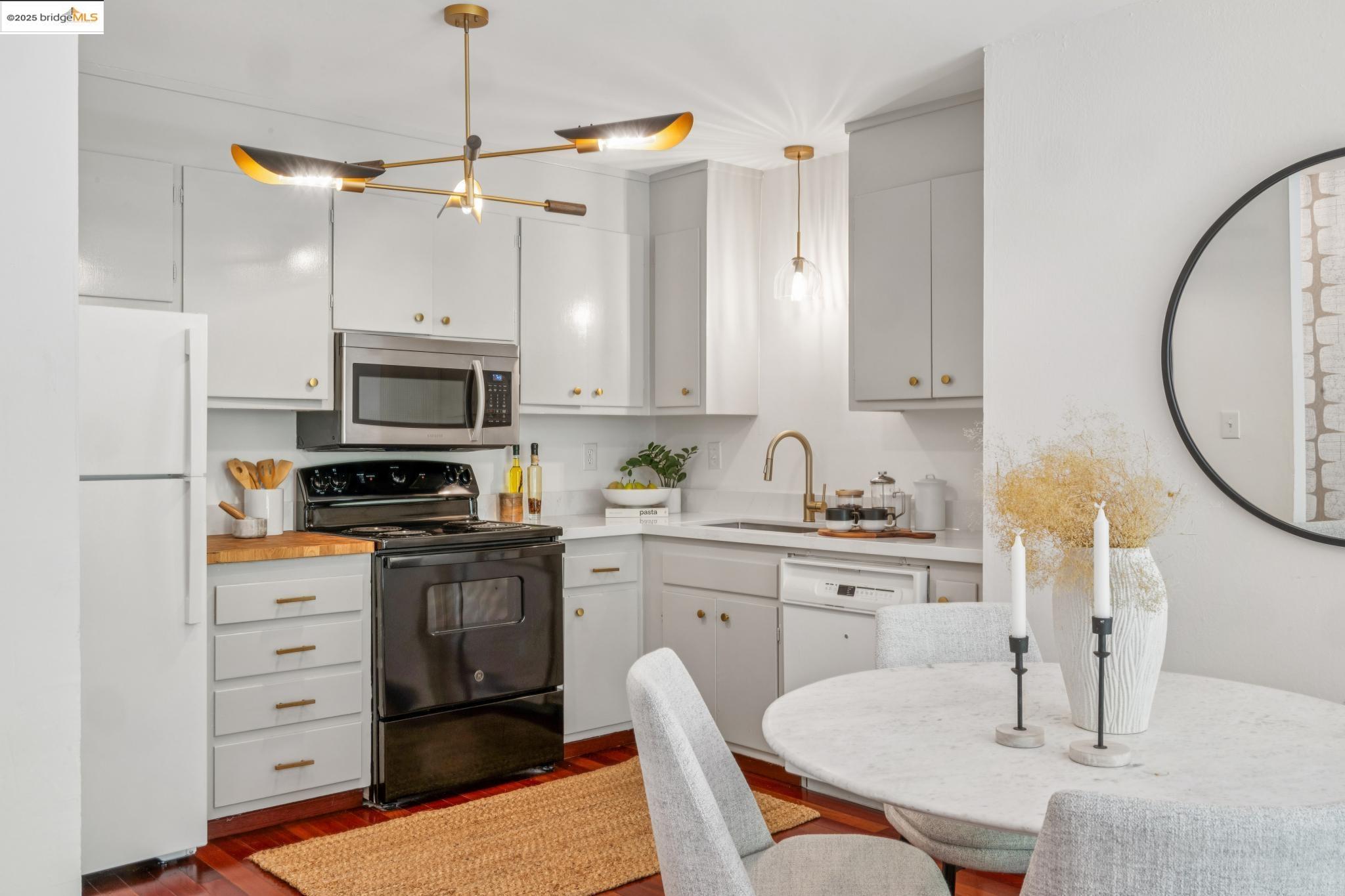 2 Panoramic Way # 303