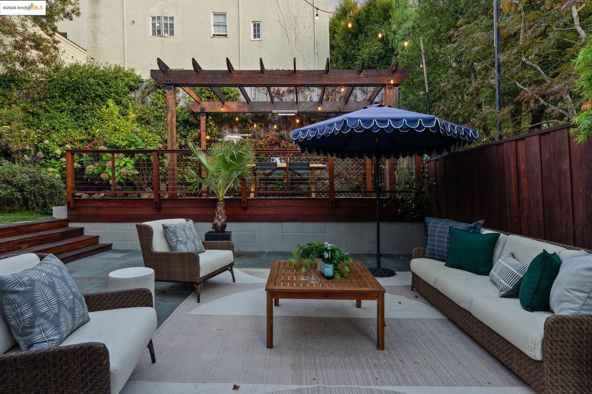 945 Sunnyhills Rd