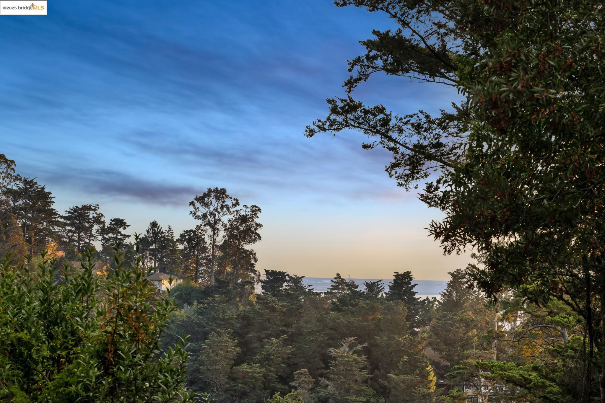 2835 Morley Dr, Oakland