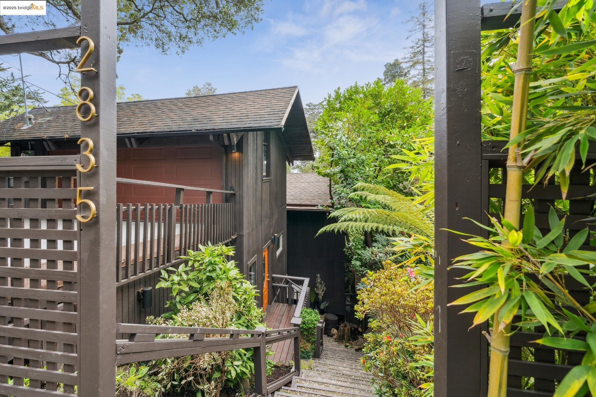 2835 Morley Dr, Oakland