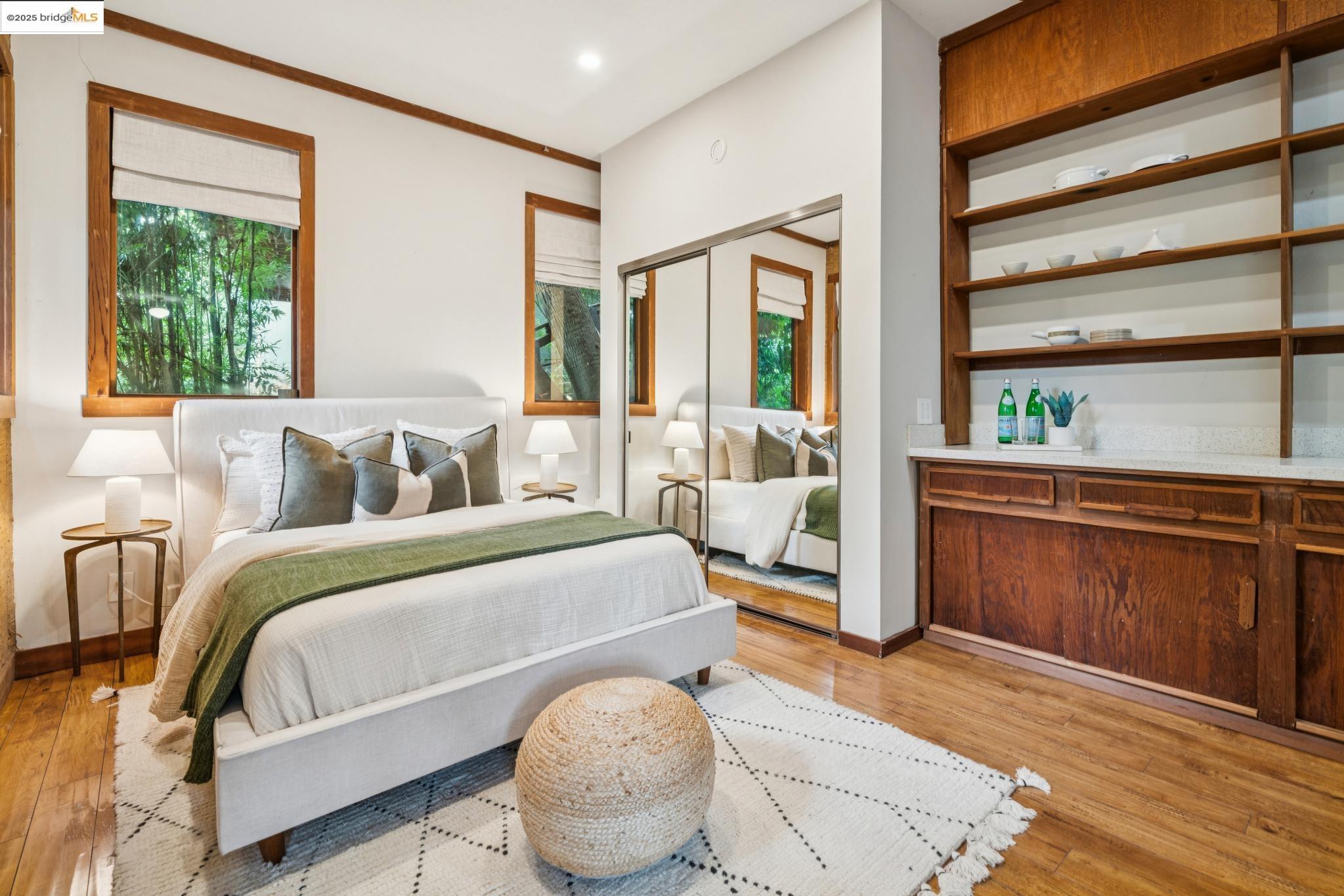 2835 Morley Dr, Oakland