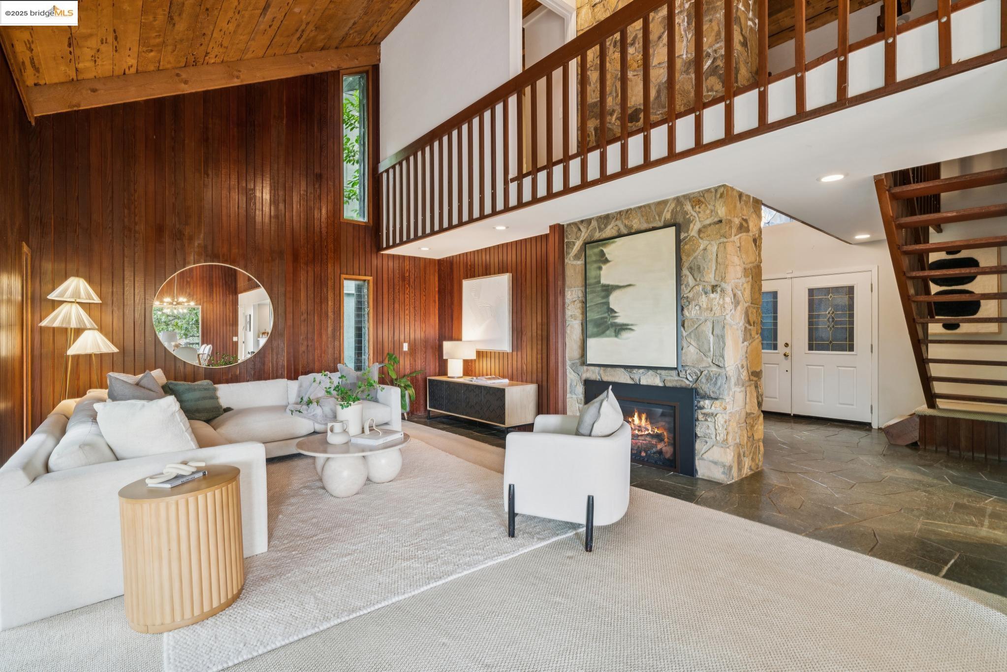 2835 Morley Dr, Oakland