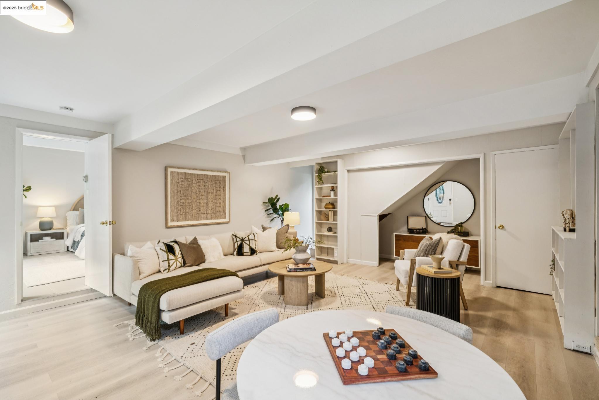 2835 Morley Dr, Oakland