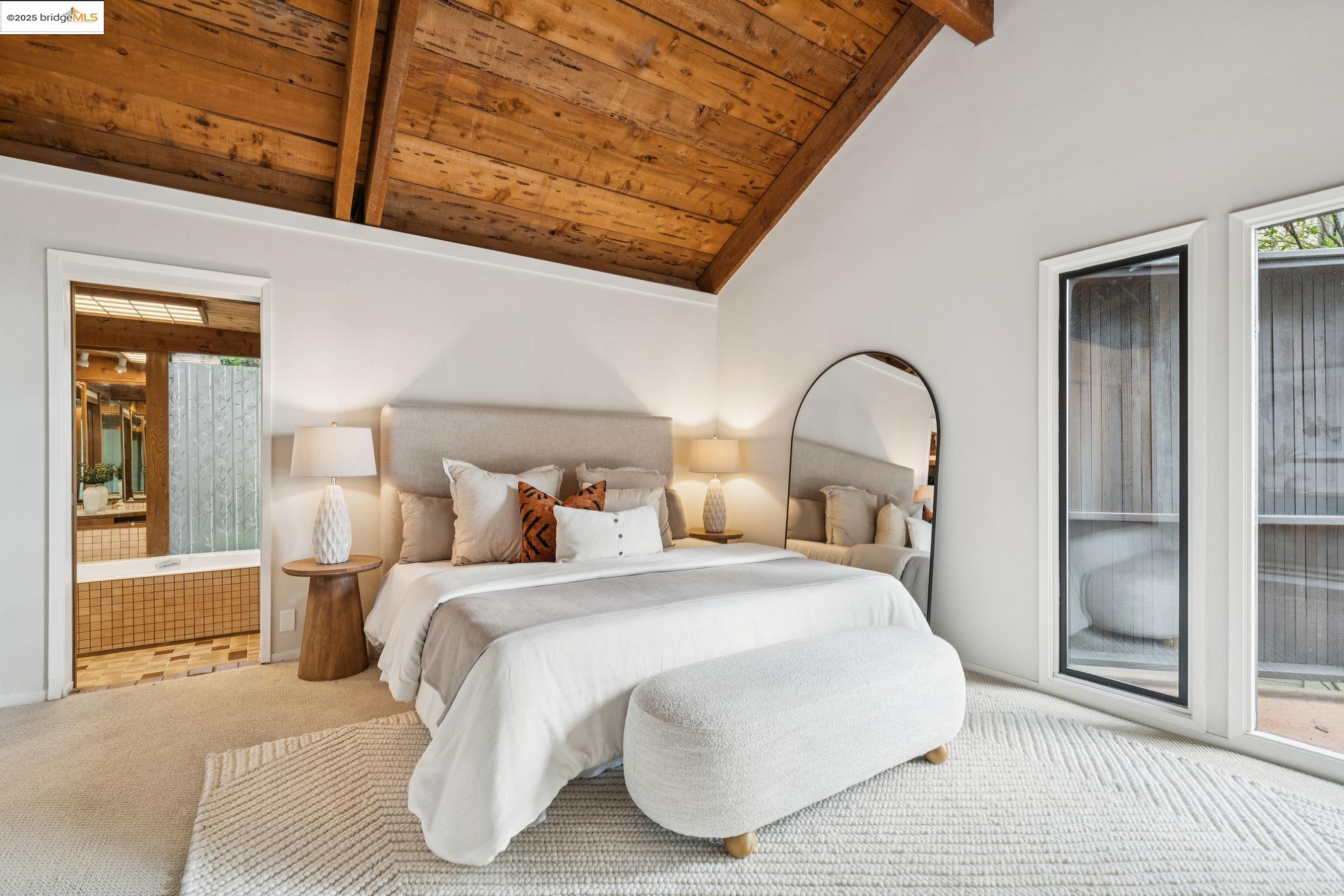 2835 Morley Dr, Oakland