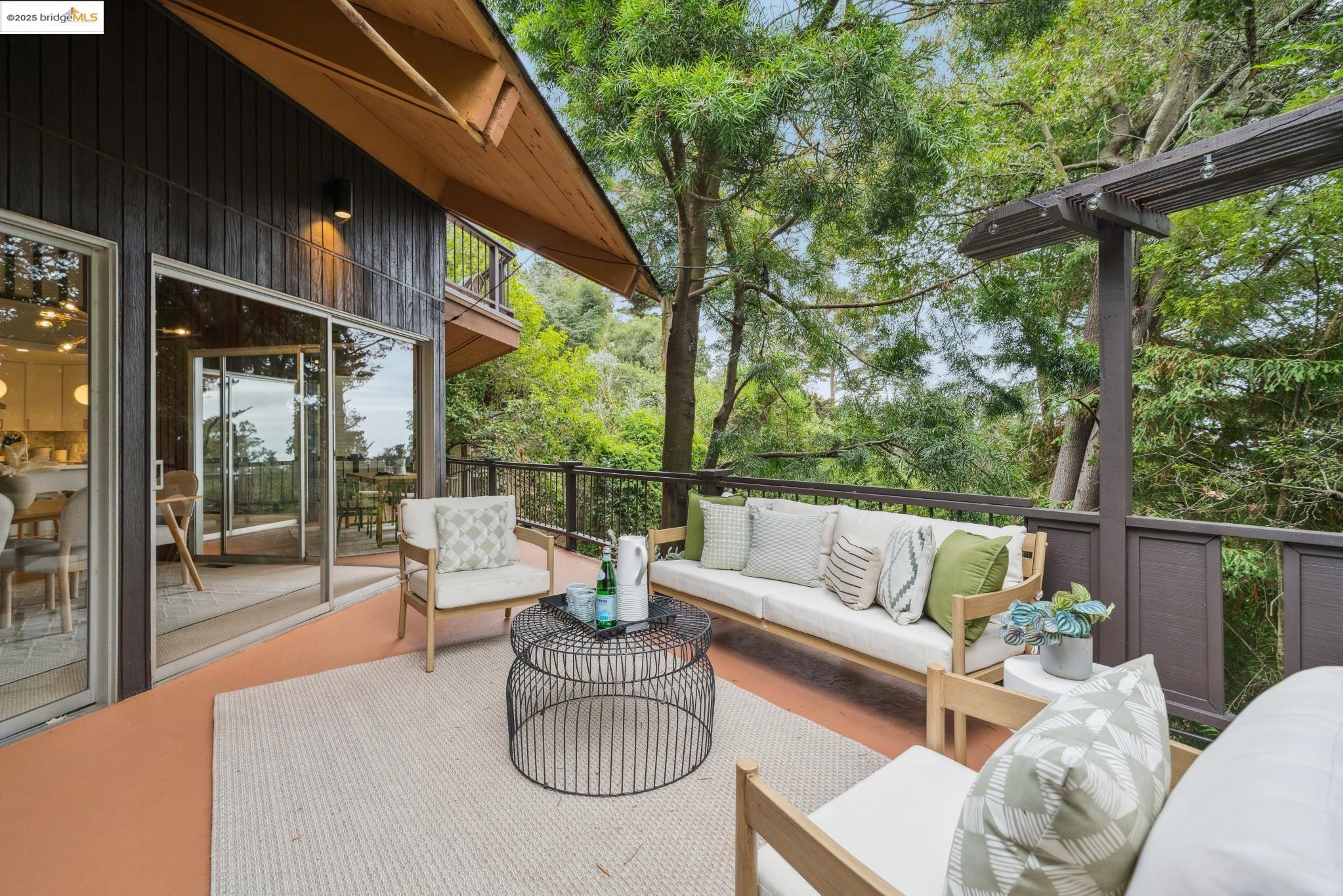 2835 Morley Dr, Oakland