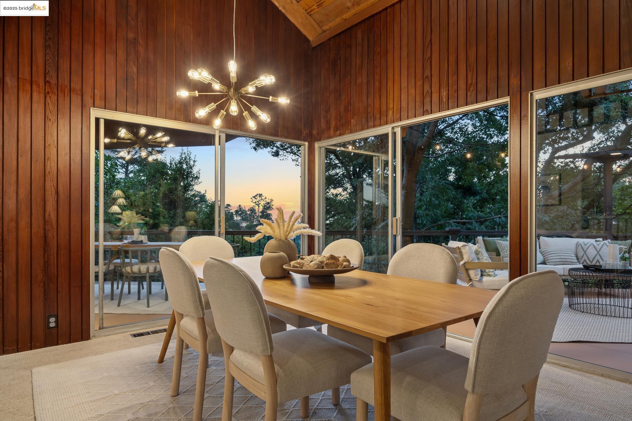 2835 Morley Dr, Oakland