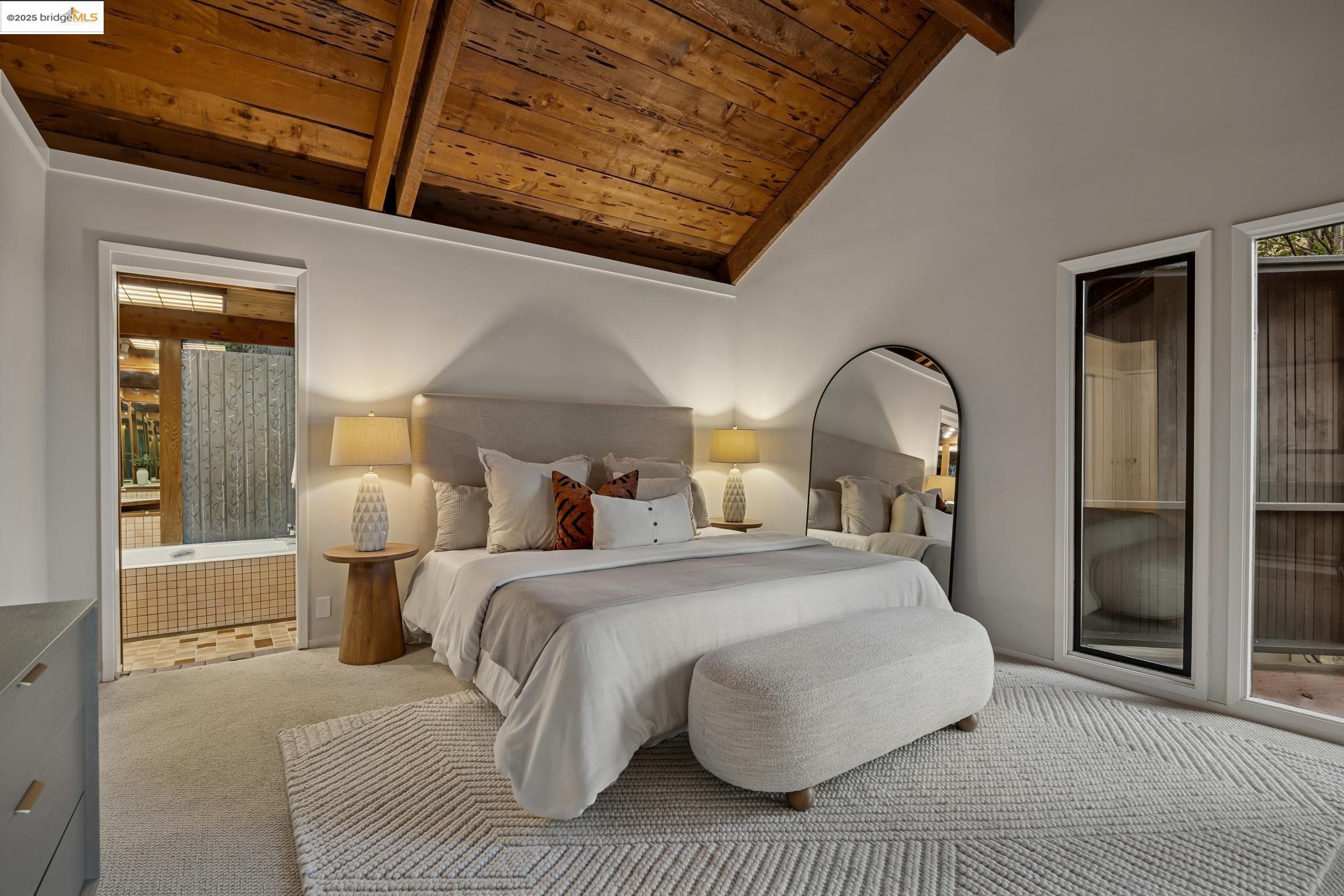 2835 Morley Dr, Oakland