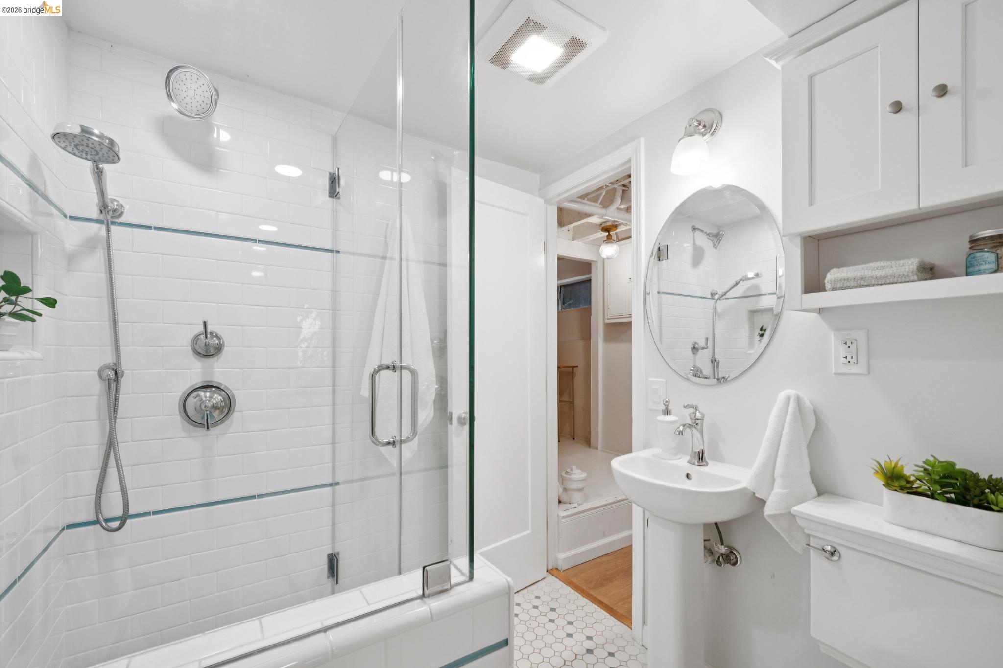 4200 Mountain View Ave