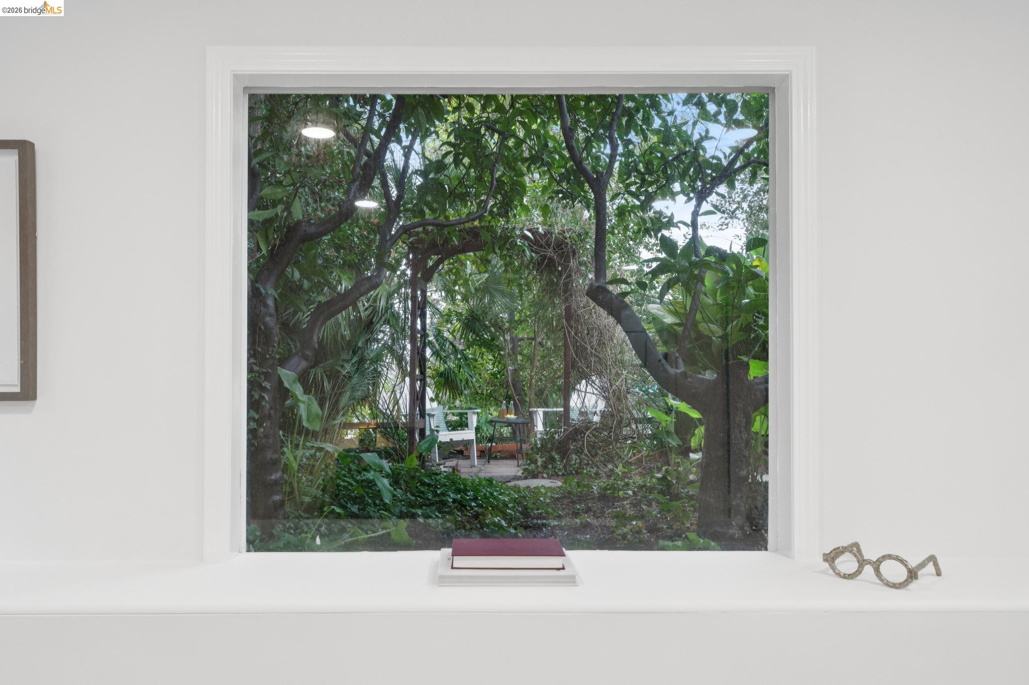 4200 Mountain View Ave